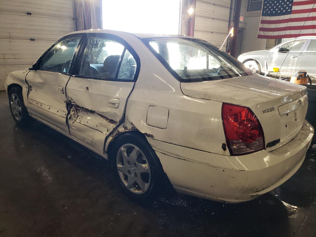 2006 Hyundai Elantra - Image 2