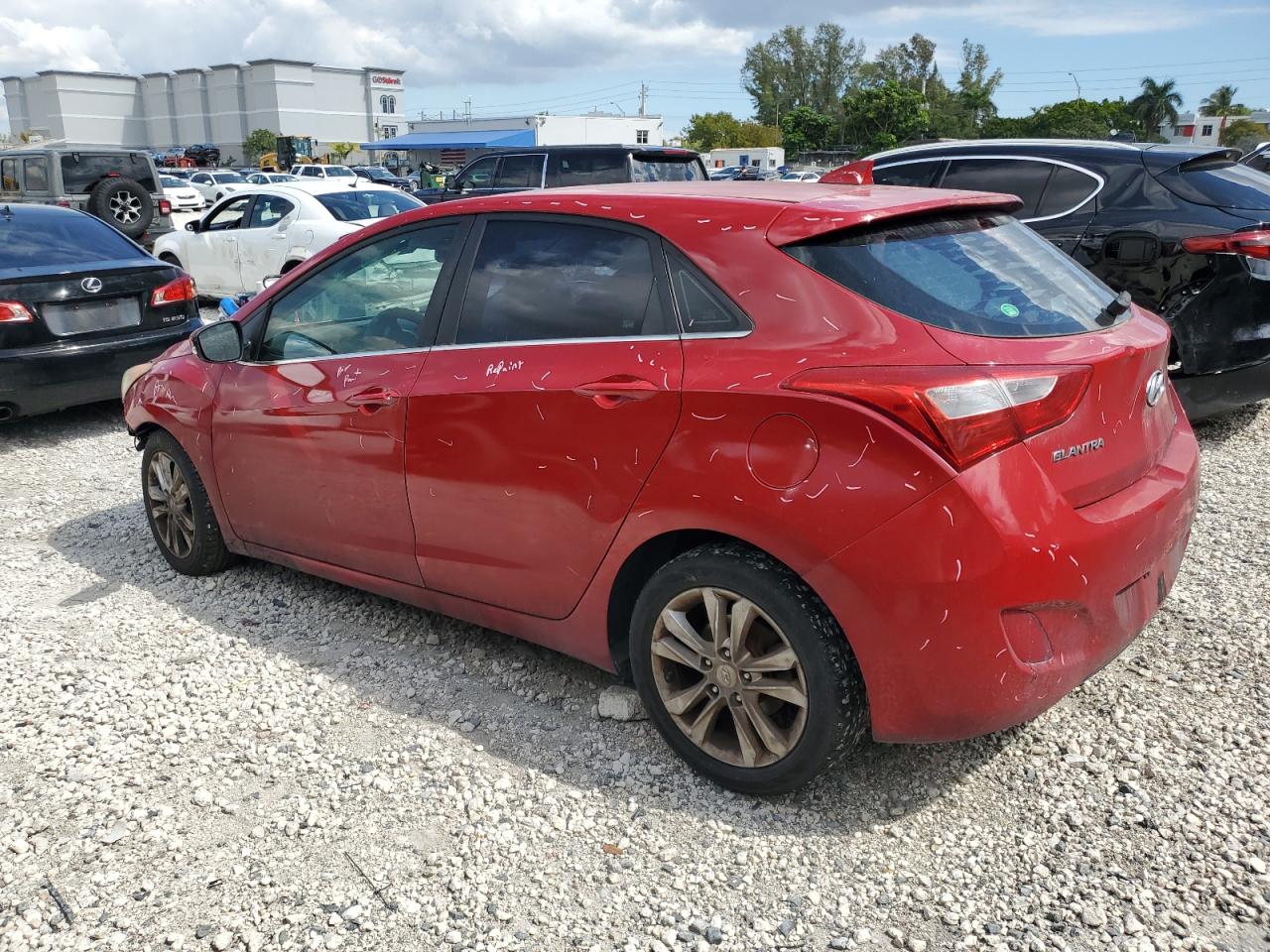 2013 Hyundai Elantra - Image 2
