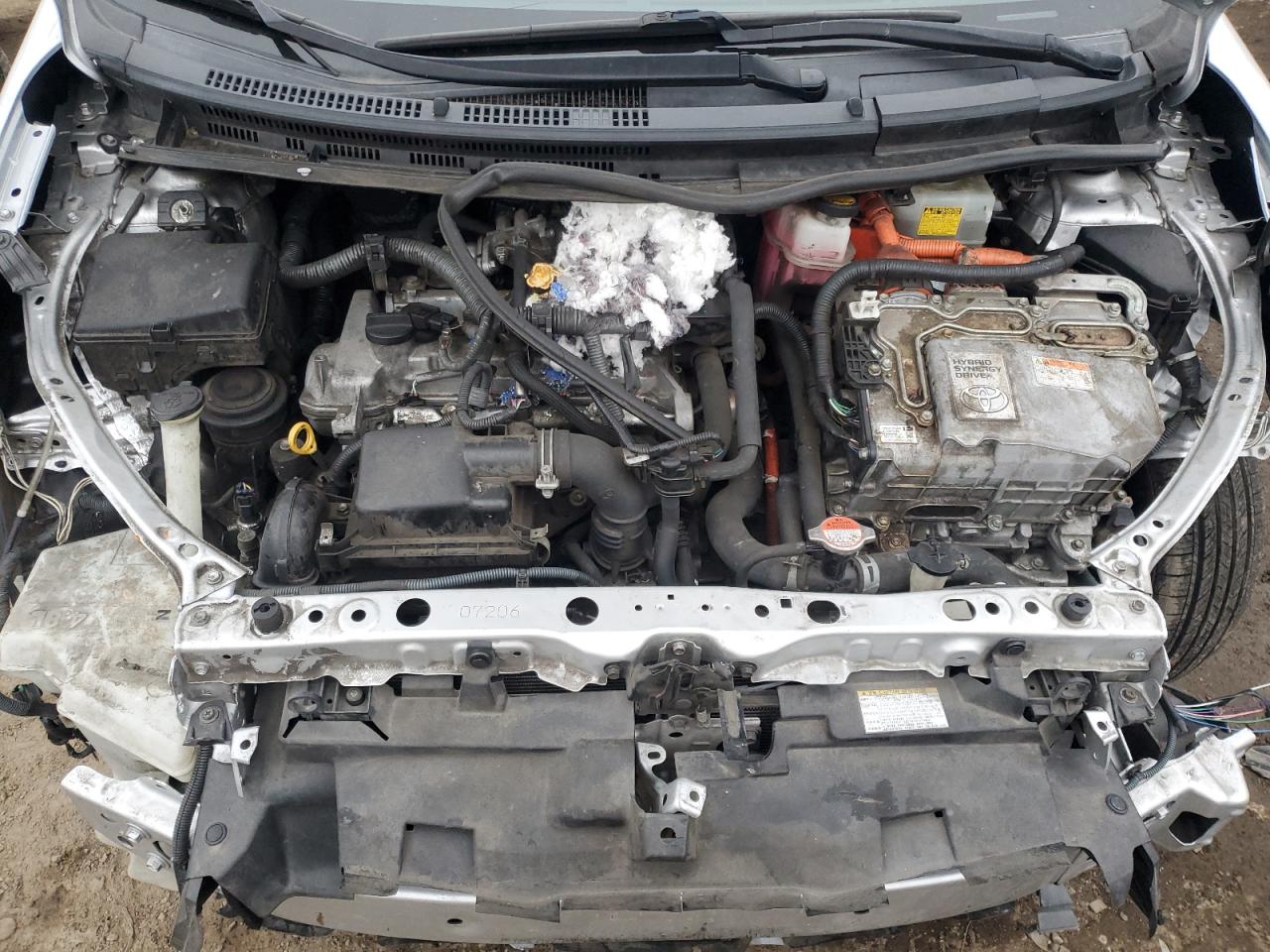 2015 Toyota Prius - Image 12