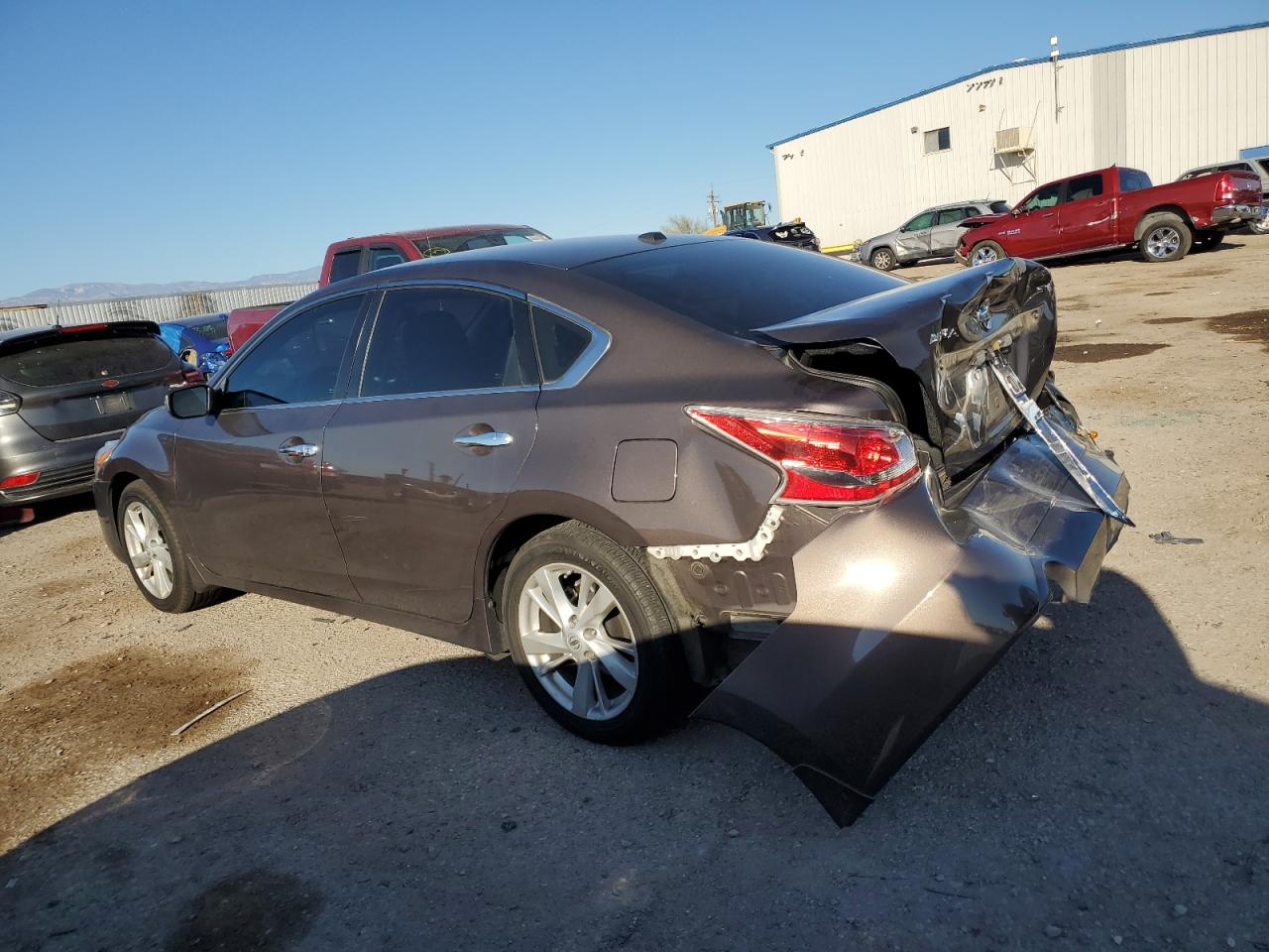2015 Nissan Altima - Image 2