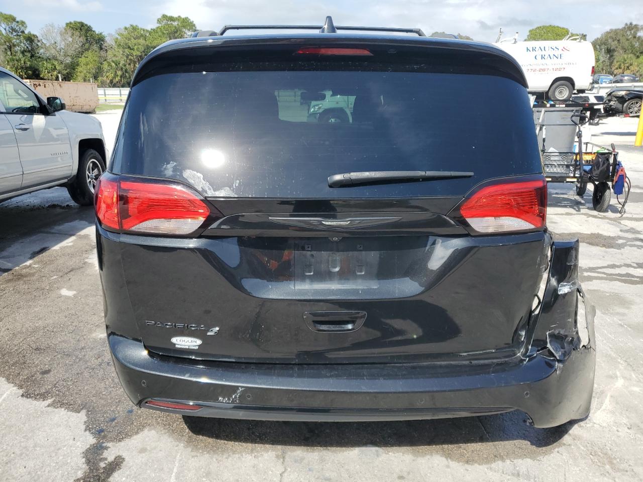 2020 Chrysler Pacifica - Image 6