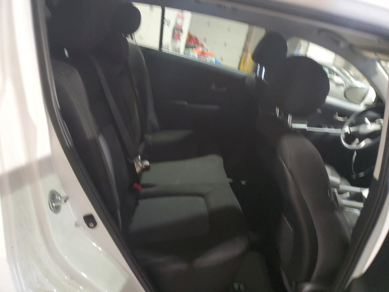2015 Kia Sportage - Image 12