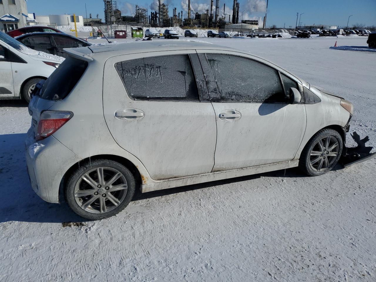2012 Toyota Yaris - Image 3