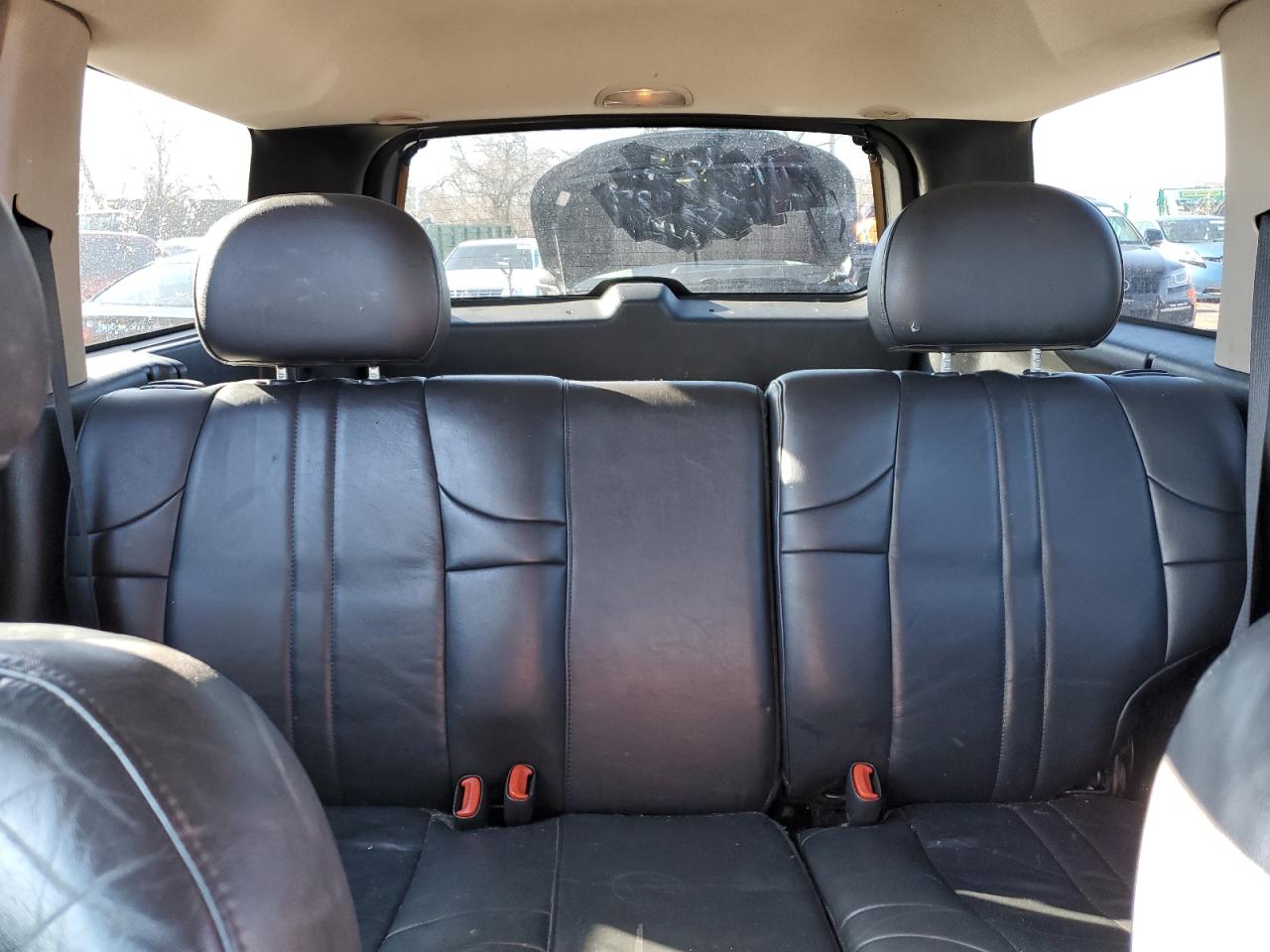 2004 Jeep Grand Cherokee - Image 10