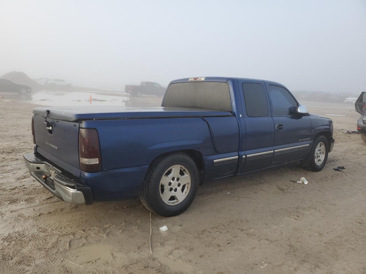 2002 Chevrolet Silverado - Image 3