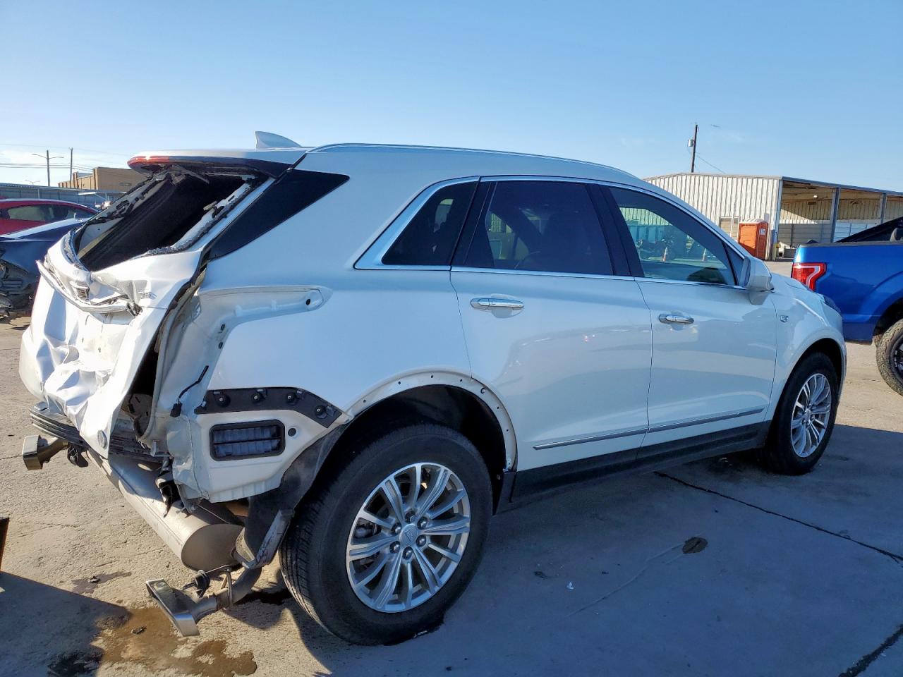2018 Cadillac XT5 - Image 3