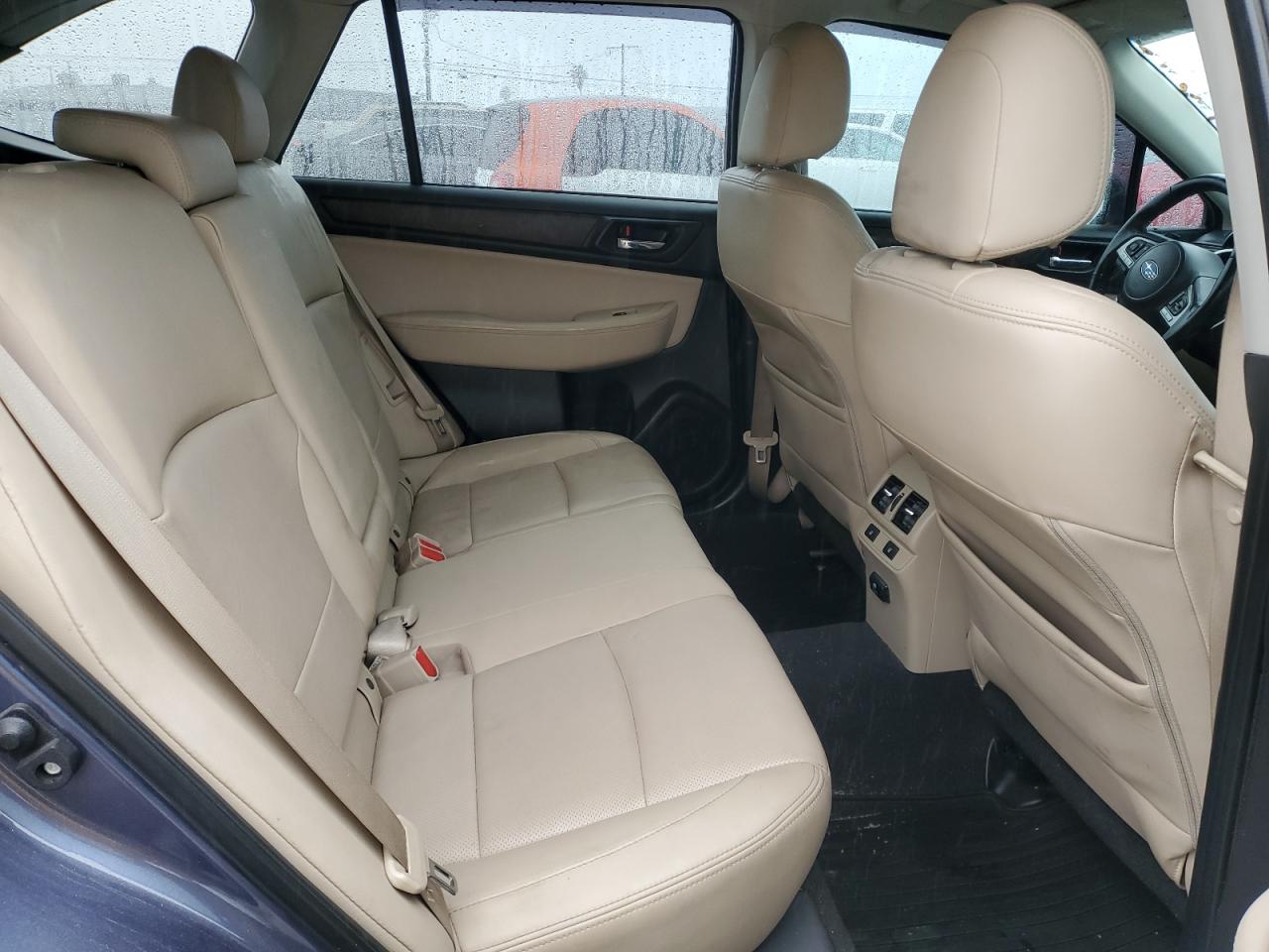 2015 Subaru Outback - Image 11