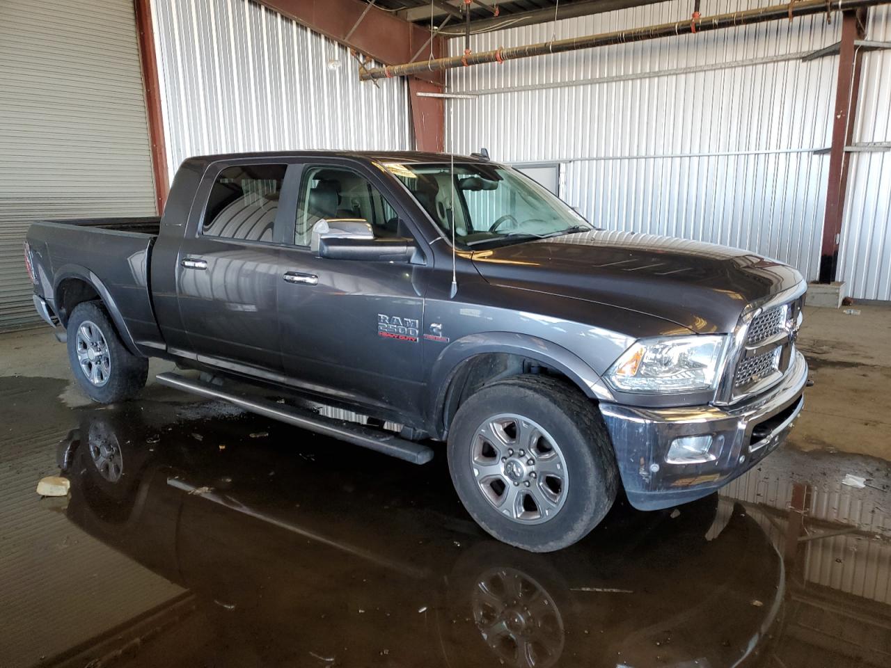 2016 RAM 2500 - Image 4