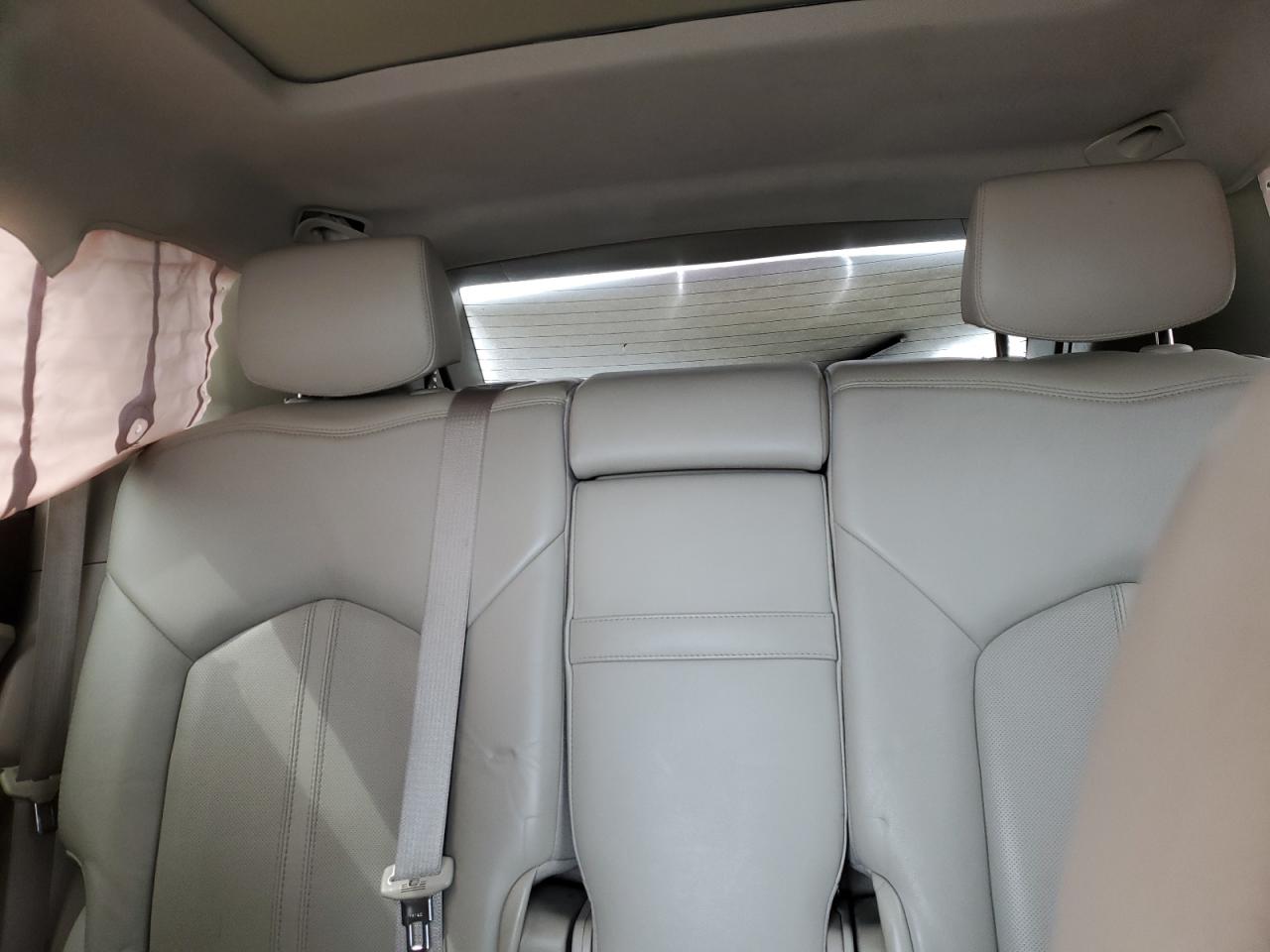 2012 Cadillac SRX - Image 10