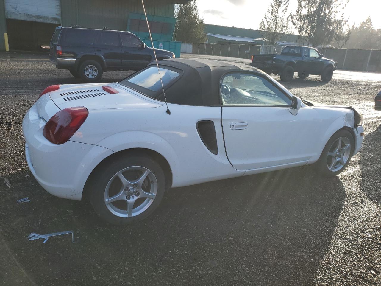 2002 Toyota MR2 - Image 3
