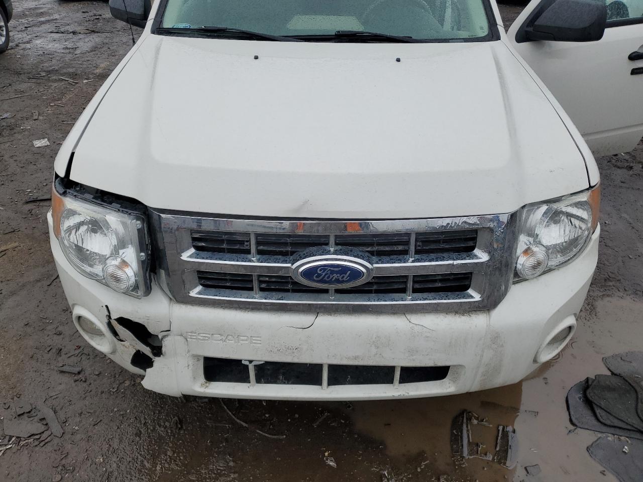 2012 Ford Escape - Image 11