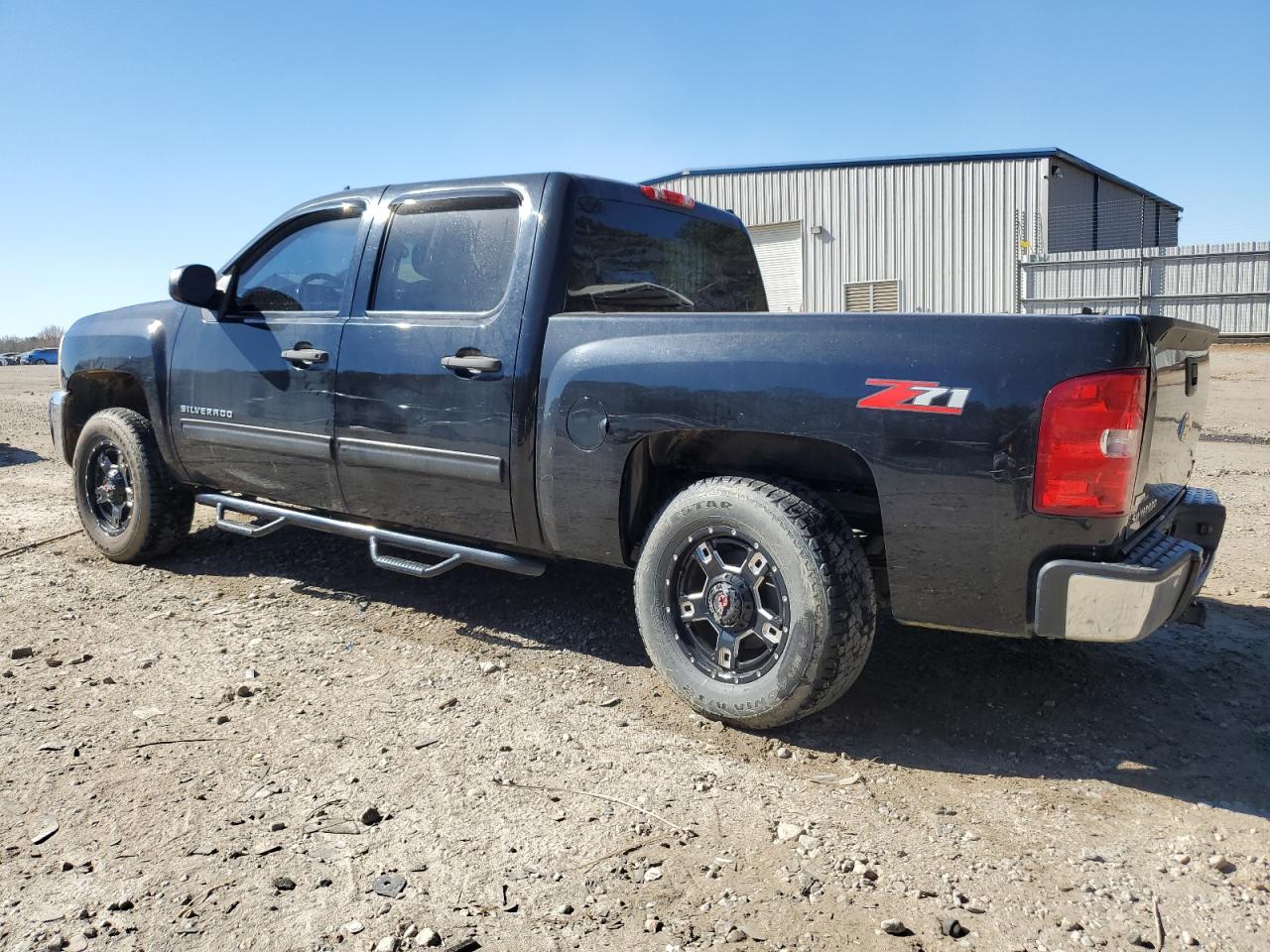 2012 Chevrolet Silverado - Image 2