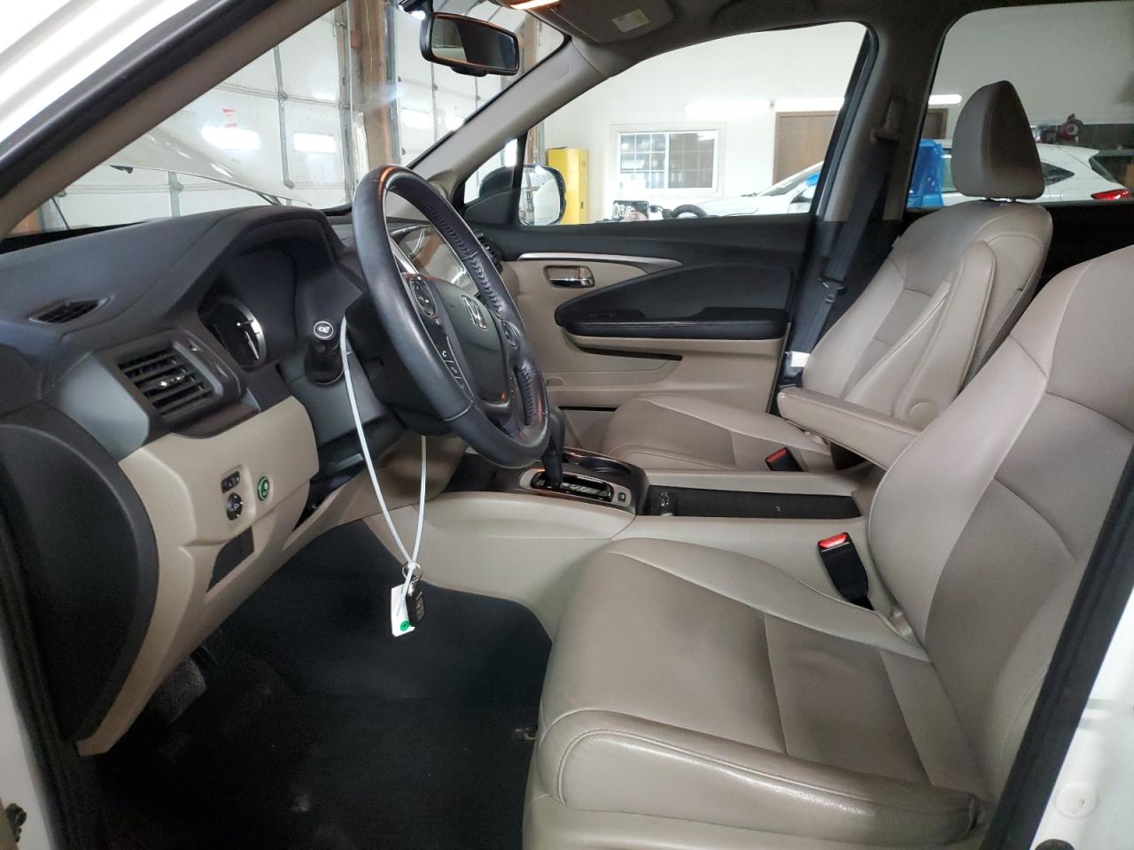 2017 Honda Pilot - Image 7