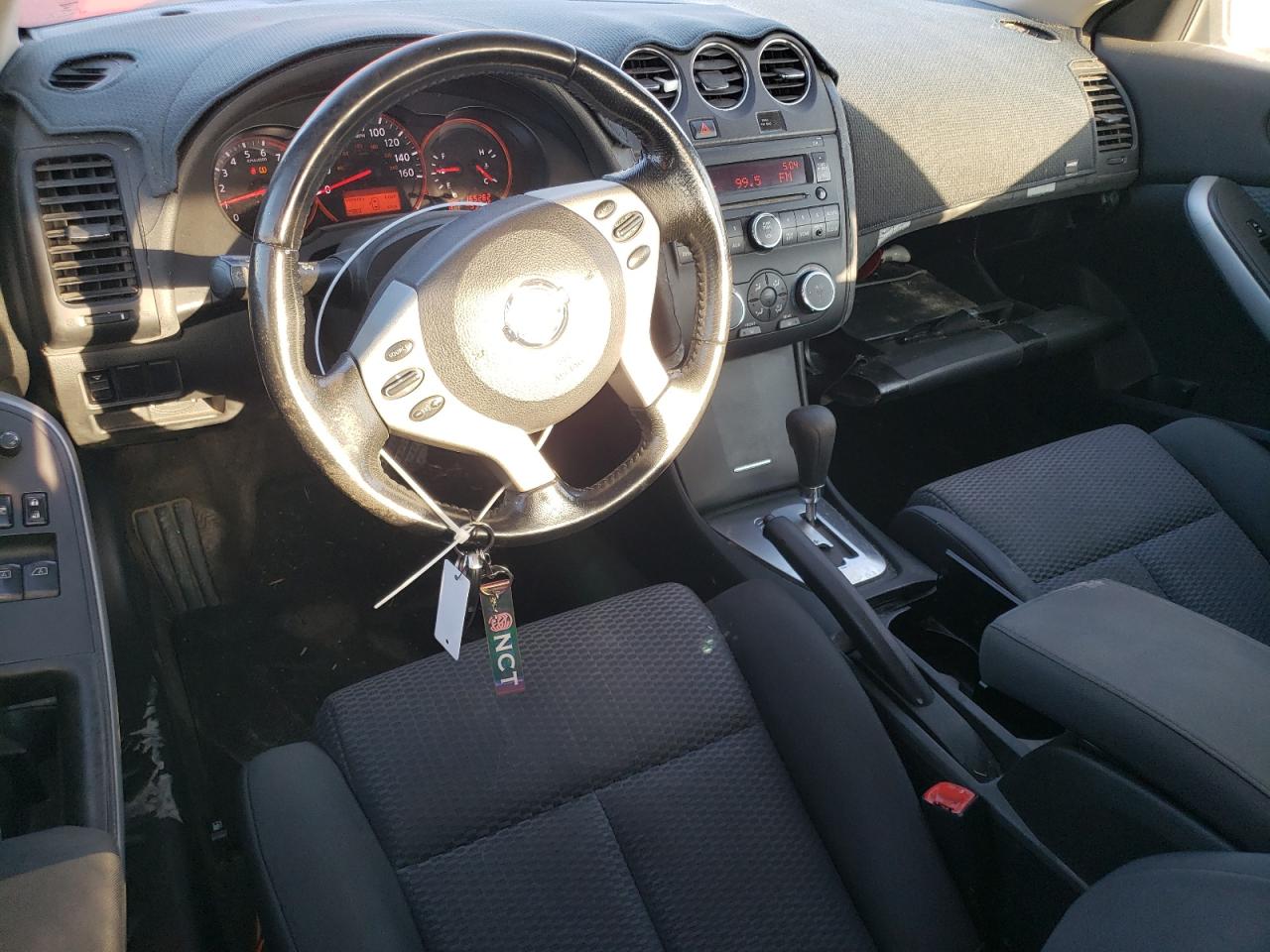 2009 Nissan Altima - Image 8
