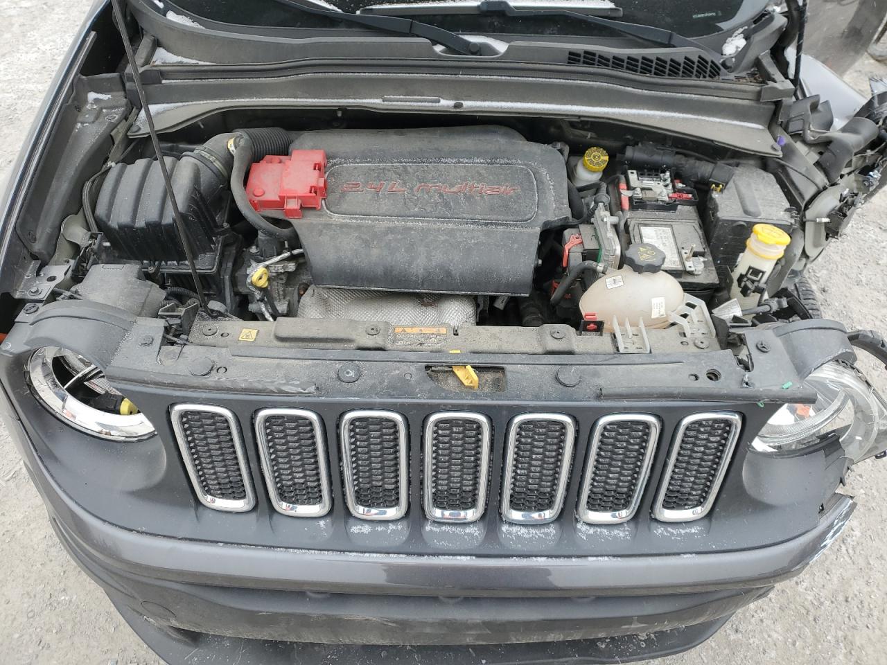 2018 Jeep Renegade - Image 13