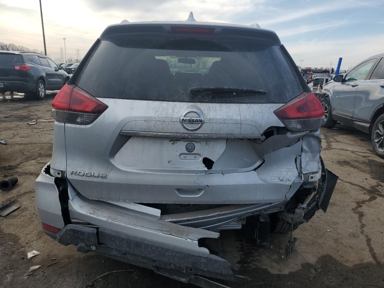 2017 Nissan Rogue - Image 6