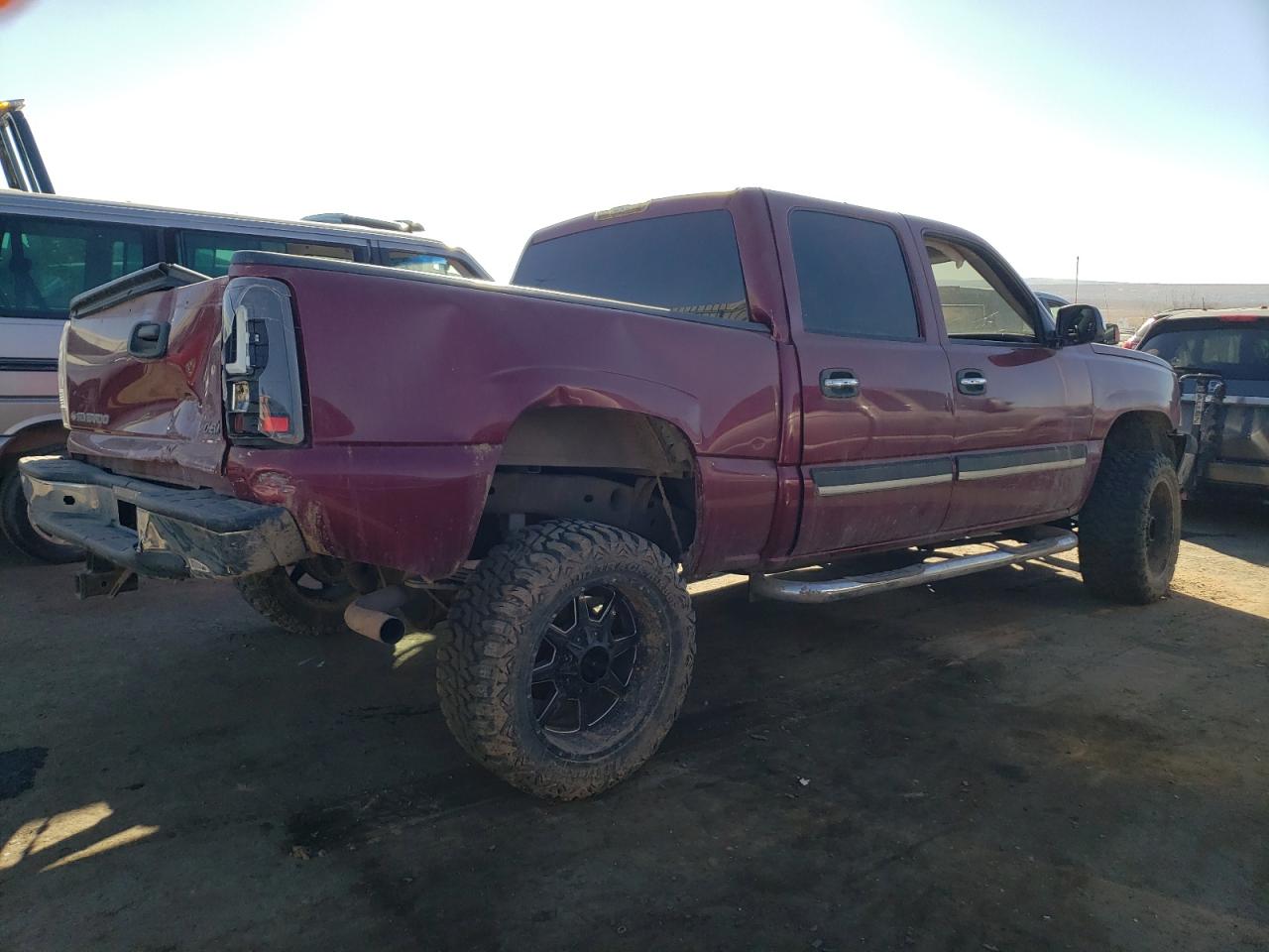 2005 Chevrolet Silverado - Image 3