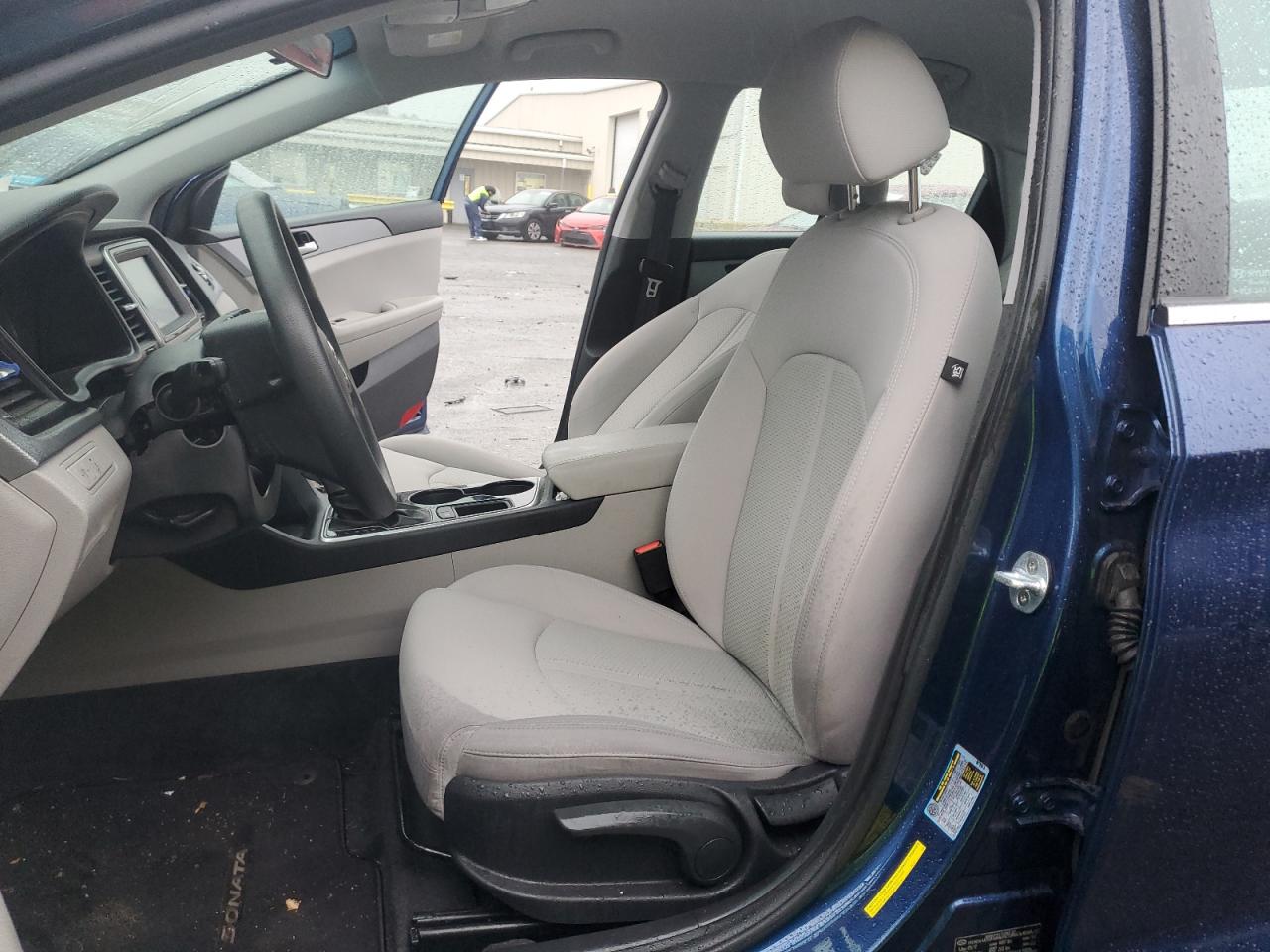 2018 Hyundai Sonata - Image 7