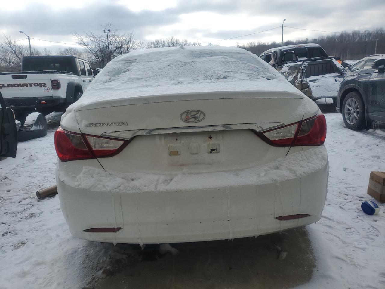 2013 Hyundai Sonata - Image 6