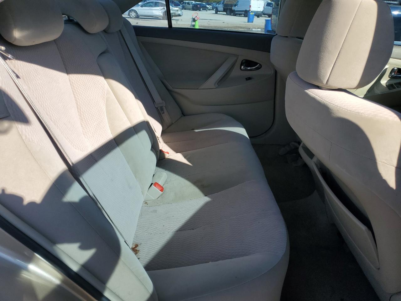 2011 Toyota Camry - Image 10