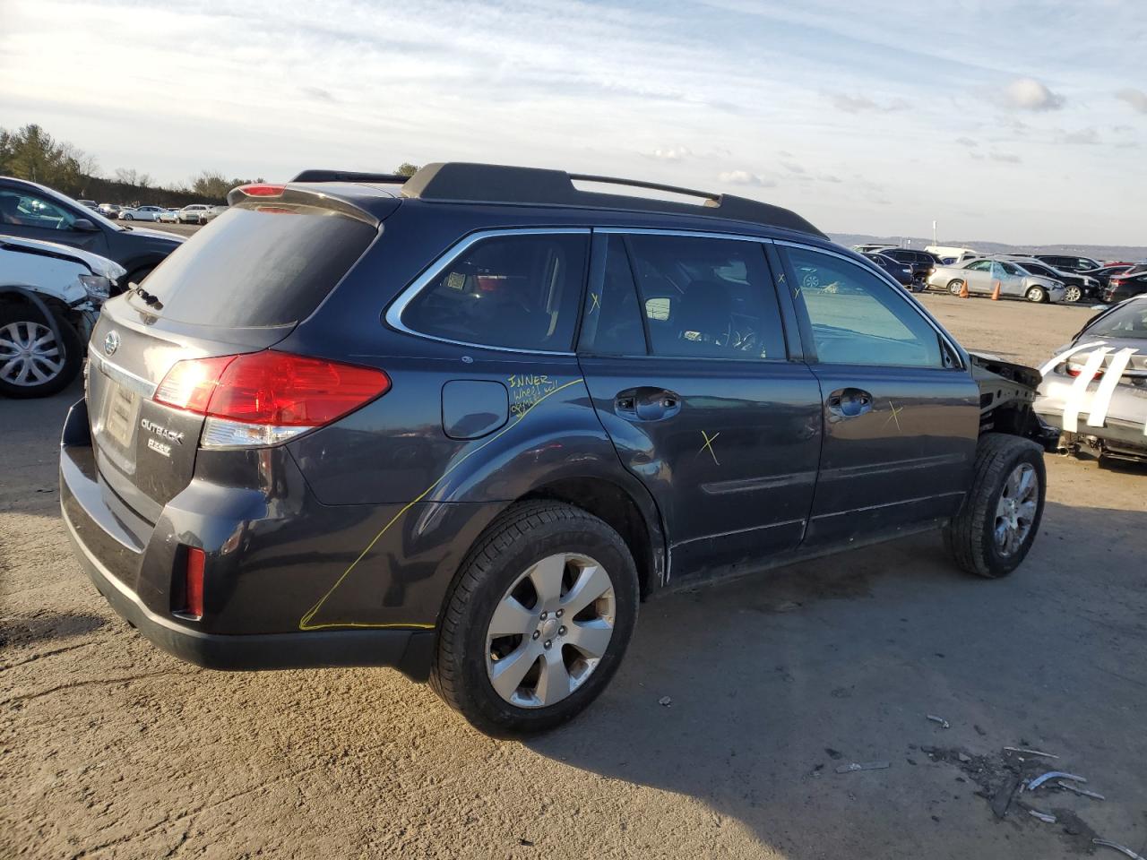 2011 Subaru Outback - Image 3