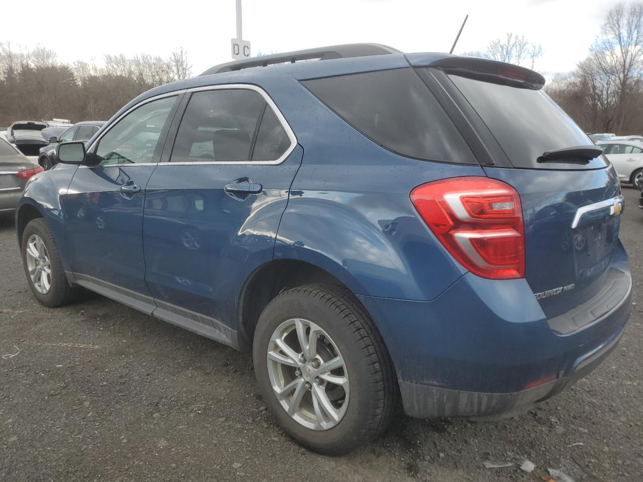 2017 Chevrolet Equinox - Image 2
