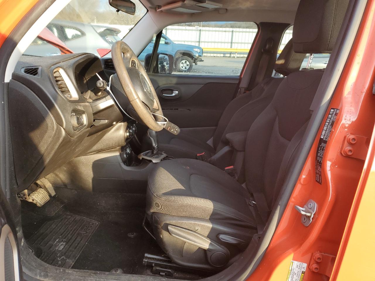 2016 Jeep Renegade - Image 7