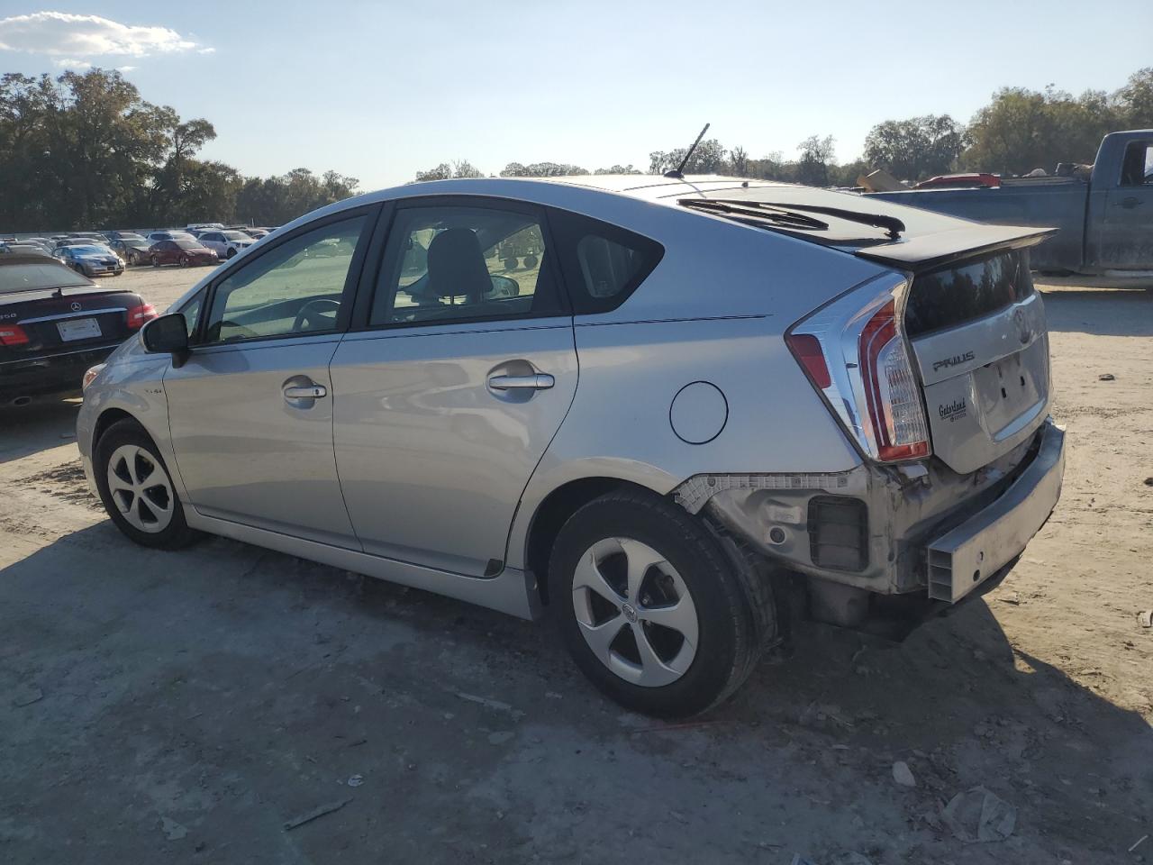 2015 Toyota Prius - Image 2