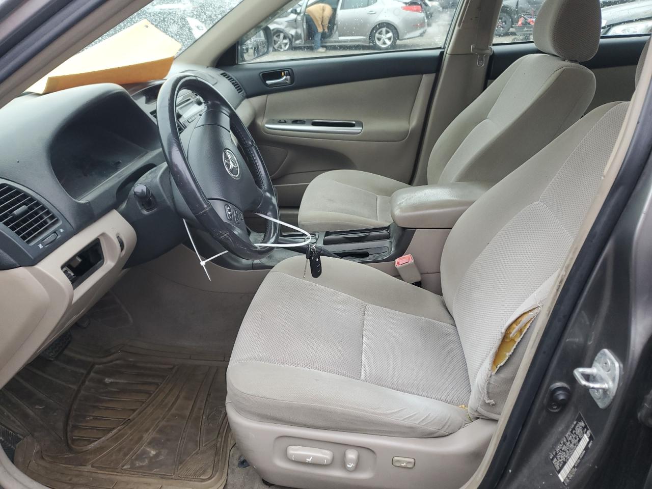2005 Toyota Camry - Image 7