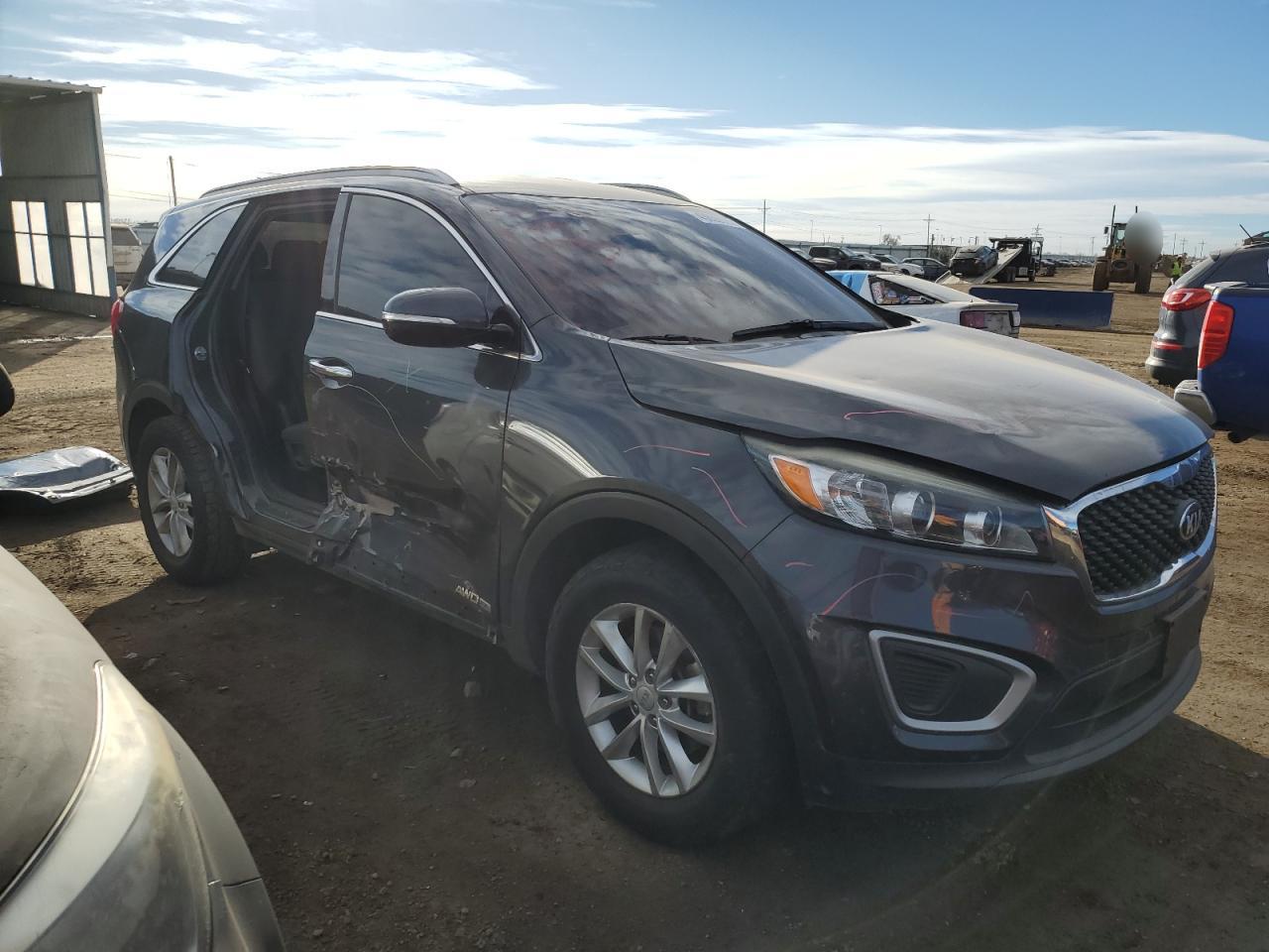 2018 Kia Sorento - Image 4