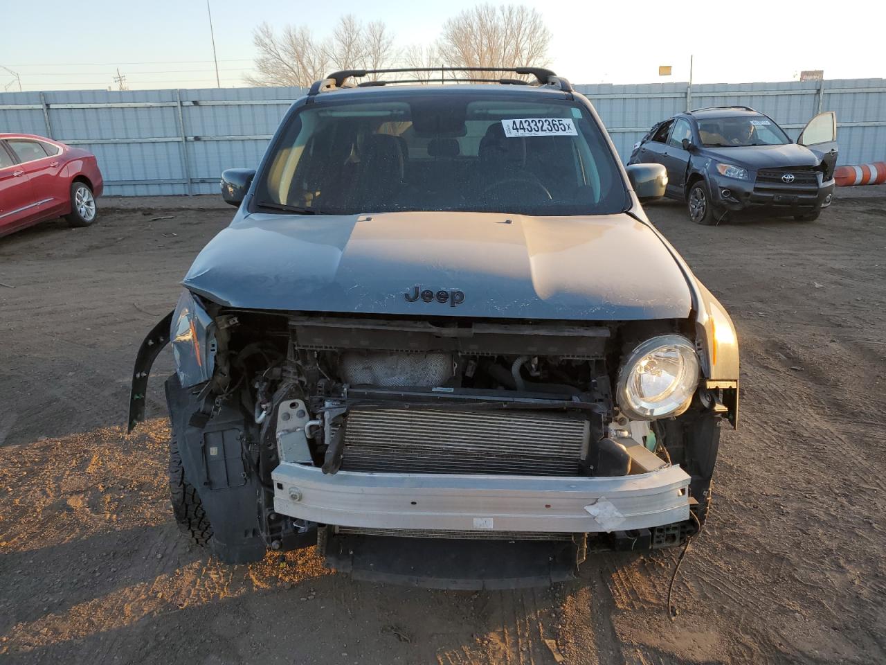 2018 Jeep Renegade - Image 5