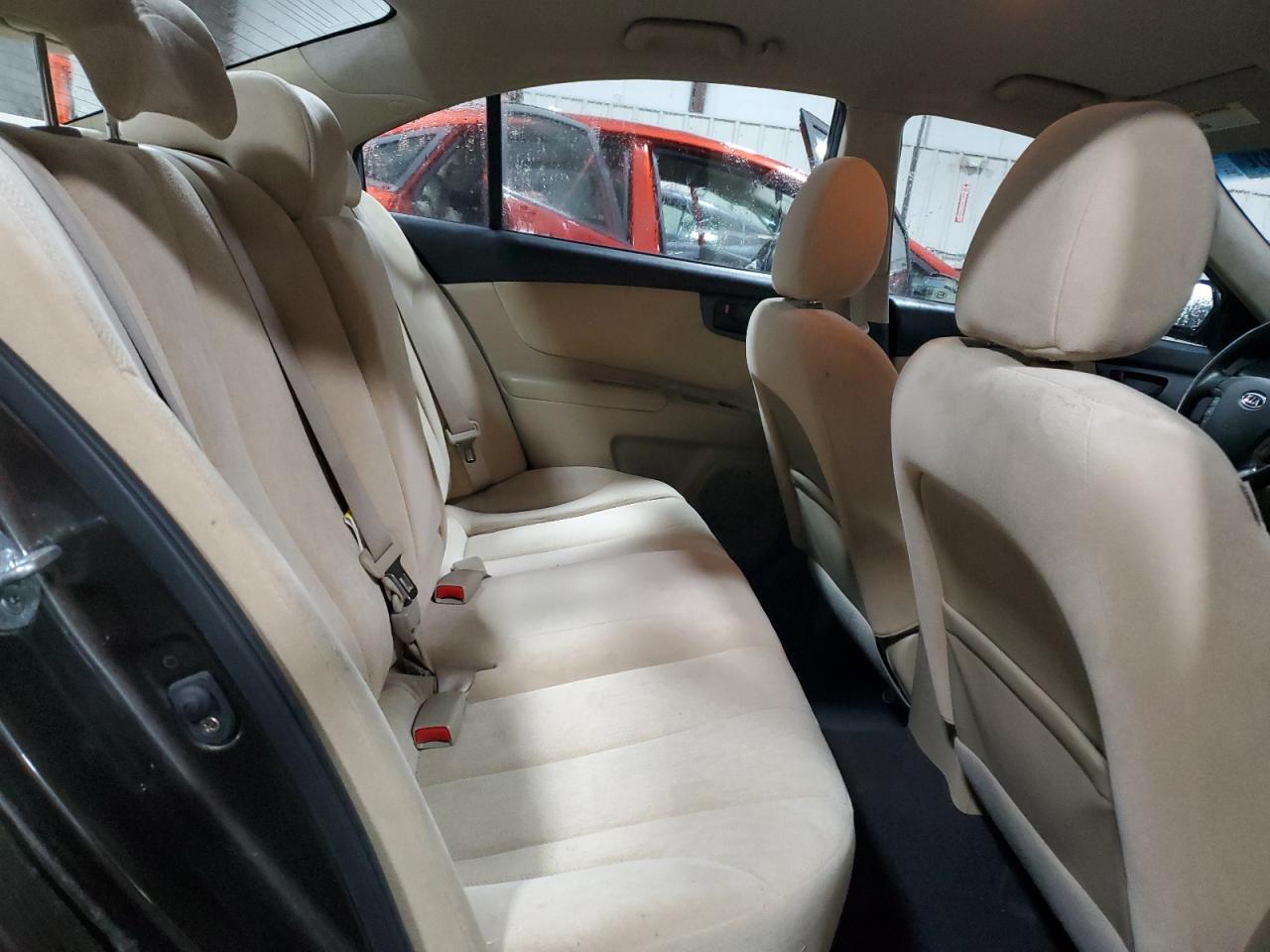 2010 Kia Optima - Image 10