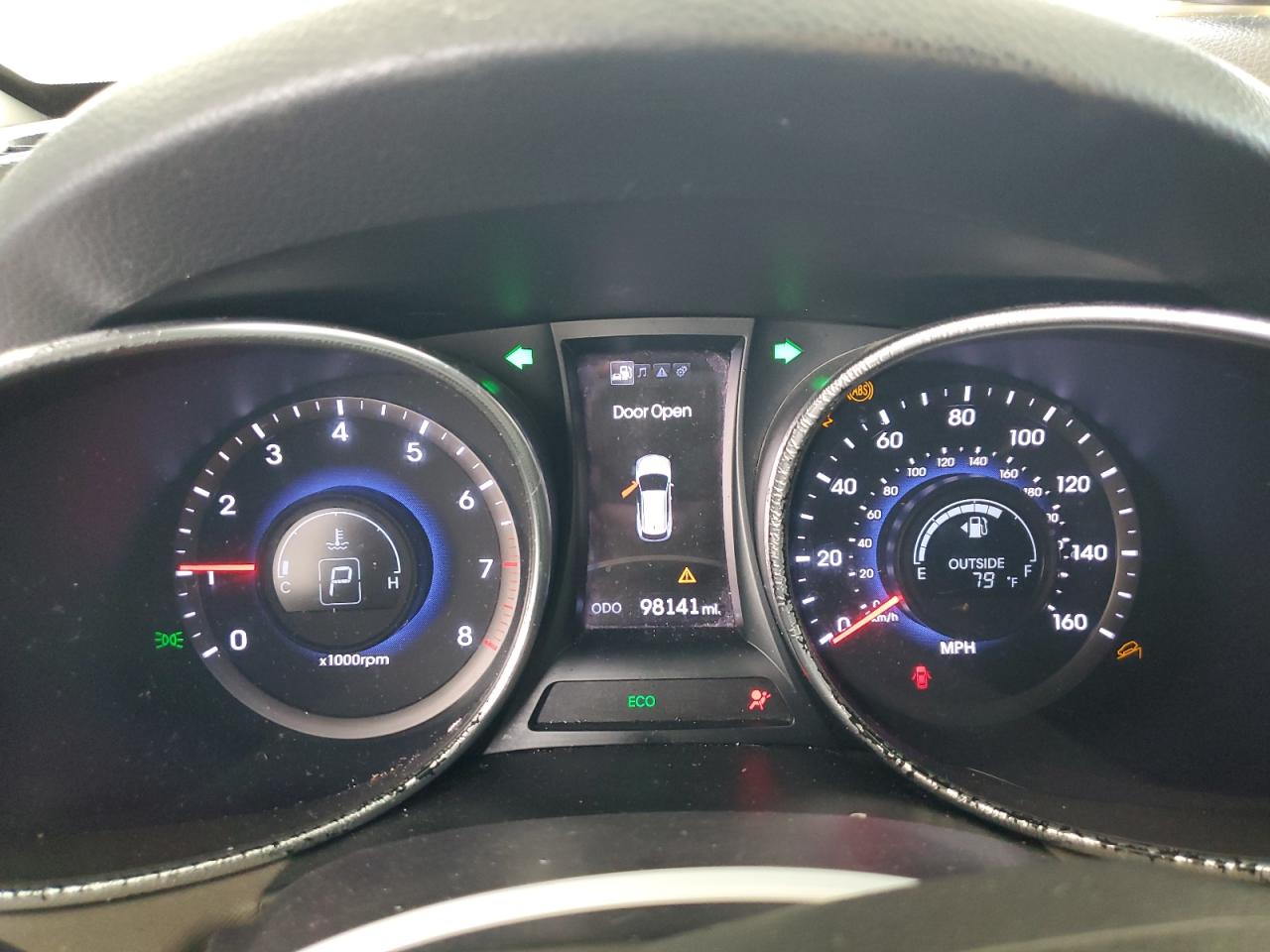 2013 Hyundai Santa Fe - Image 9