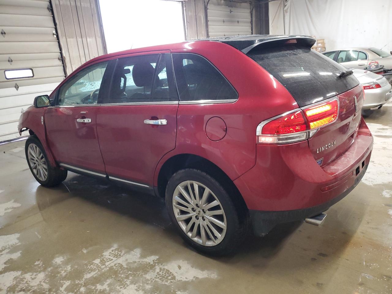 2015 Lincoln MKX - Image 2