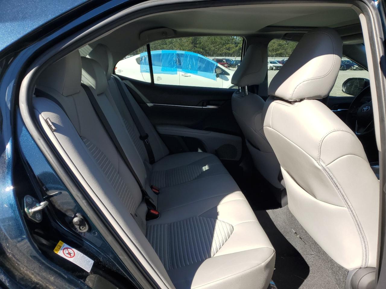 2018 Toyota Camry - Image 10