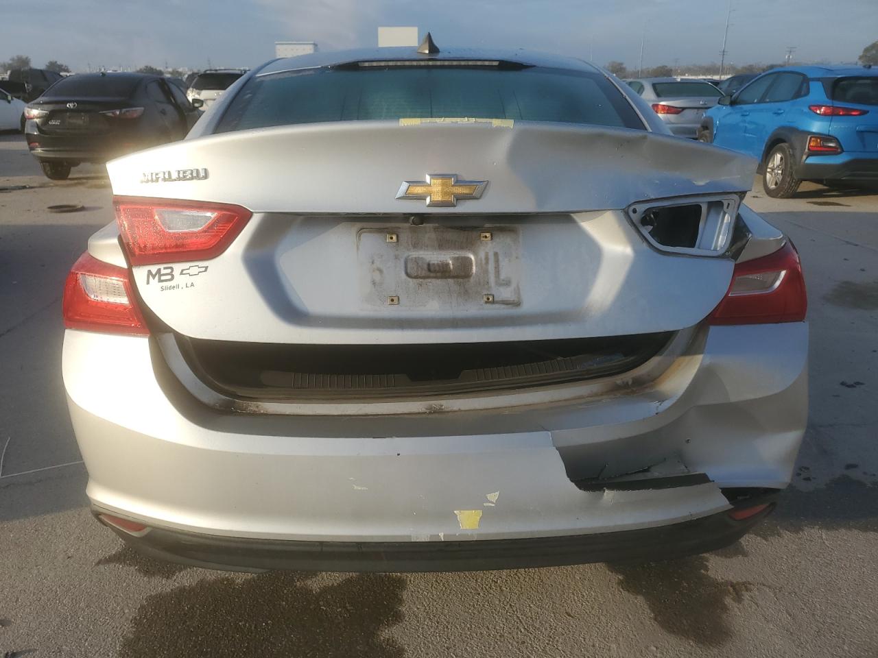 2017 Chevrolet Malibu - Image 6