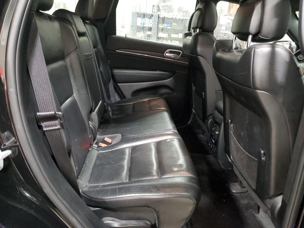 2018 Jeep Grand Cherokee - Image 11