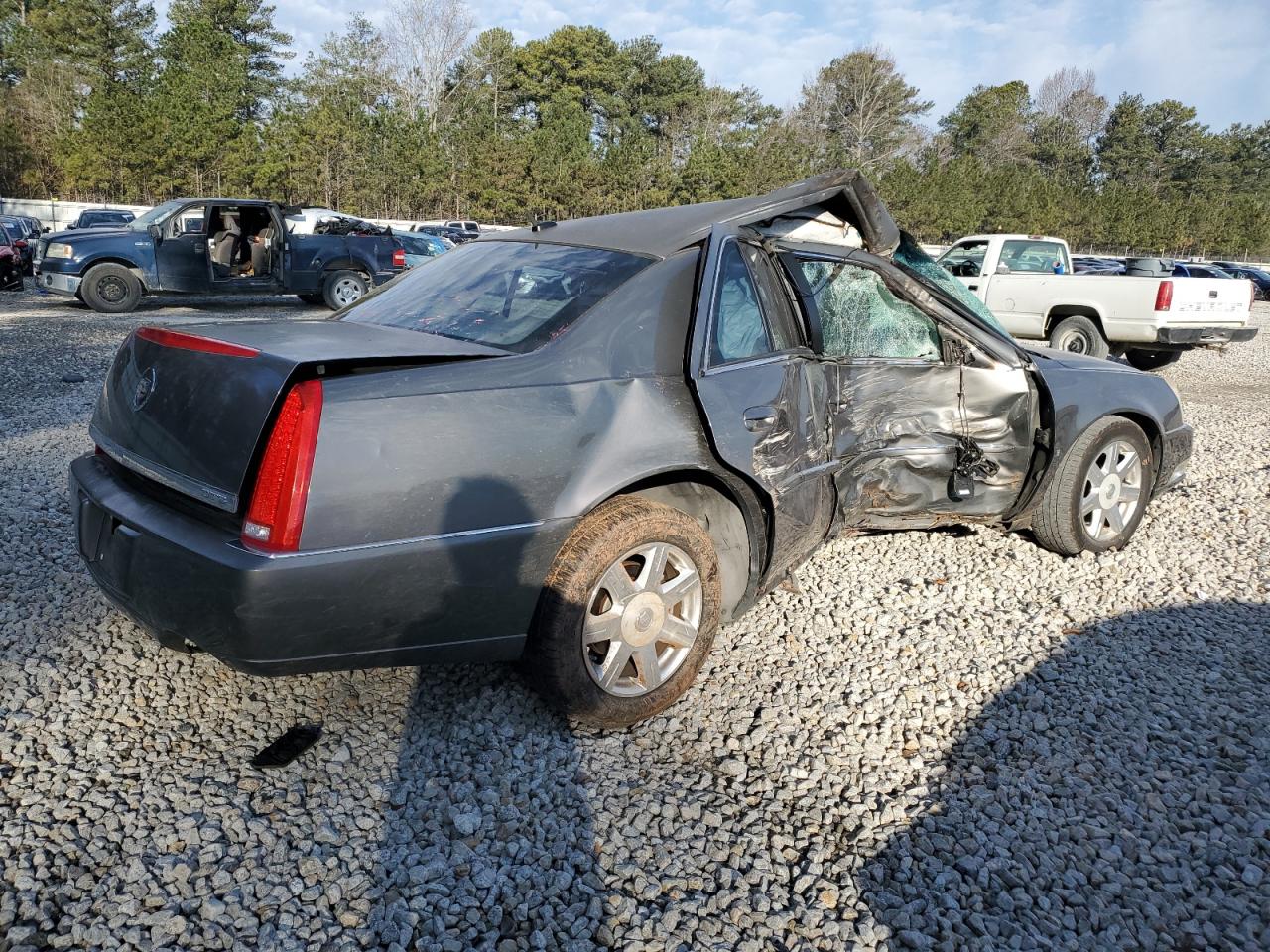 2006 Cadillac DTS - Image 3