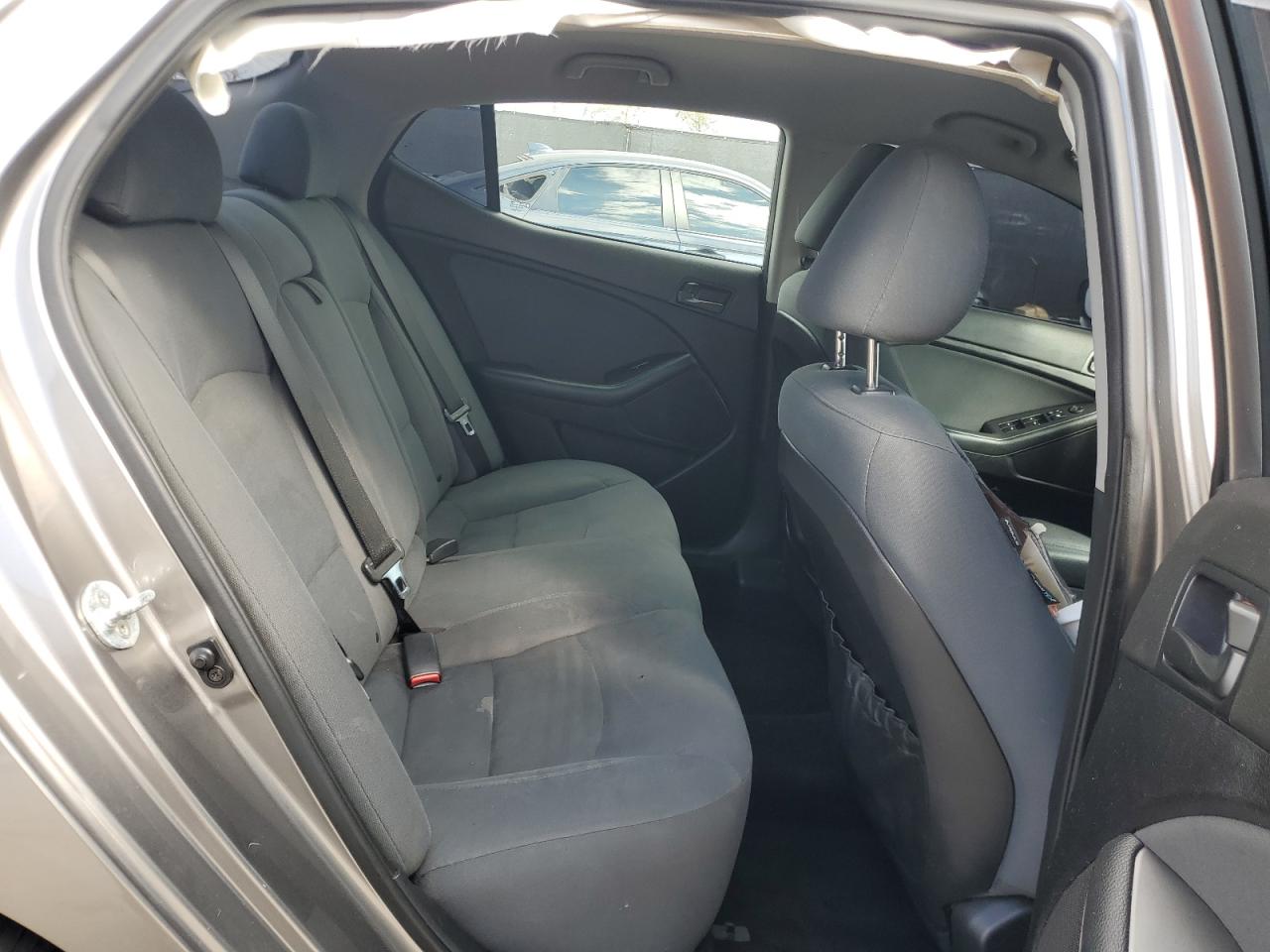 2015 Kia Optima - Image 10