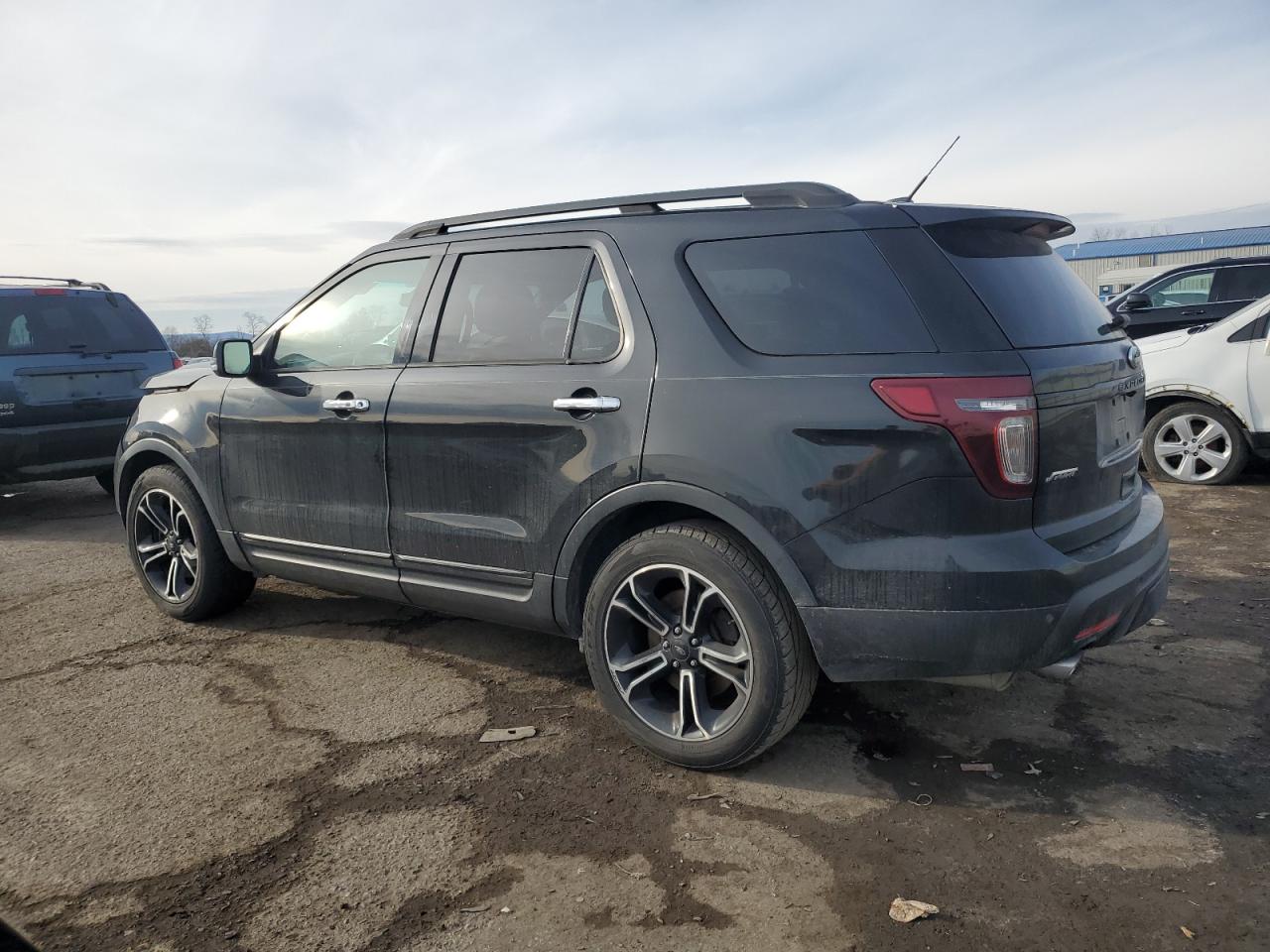 2014 Ford Explorer - Image 2