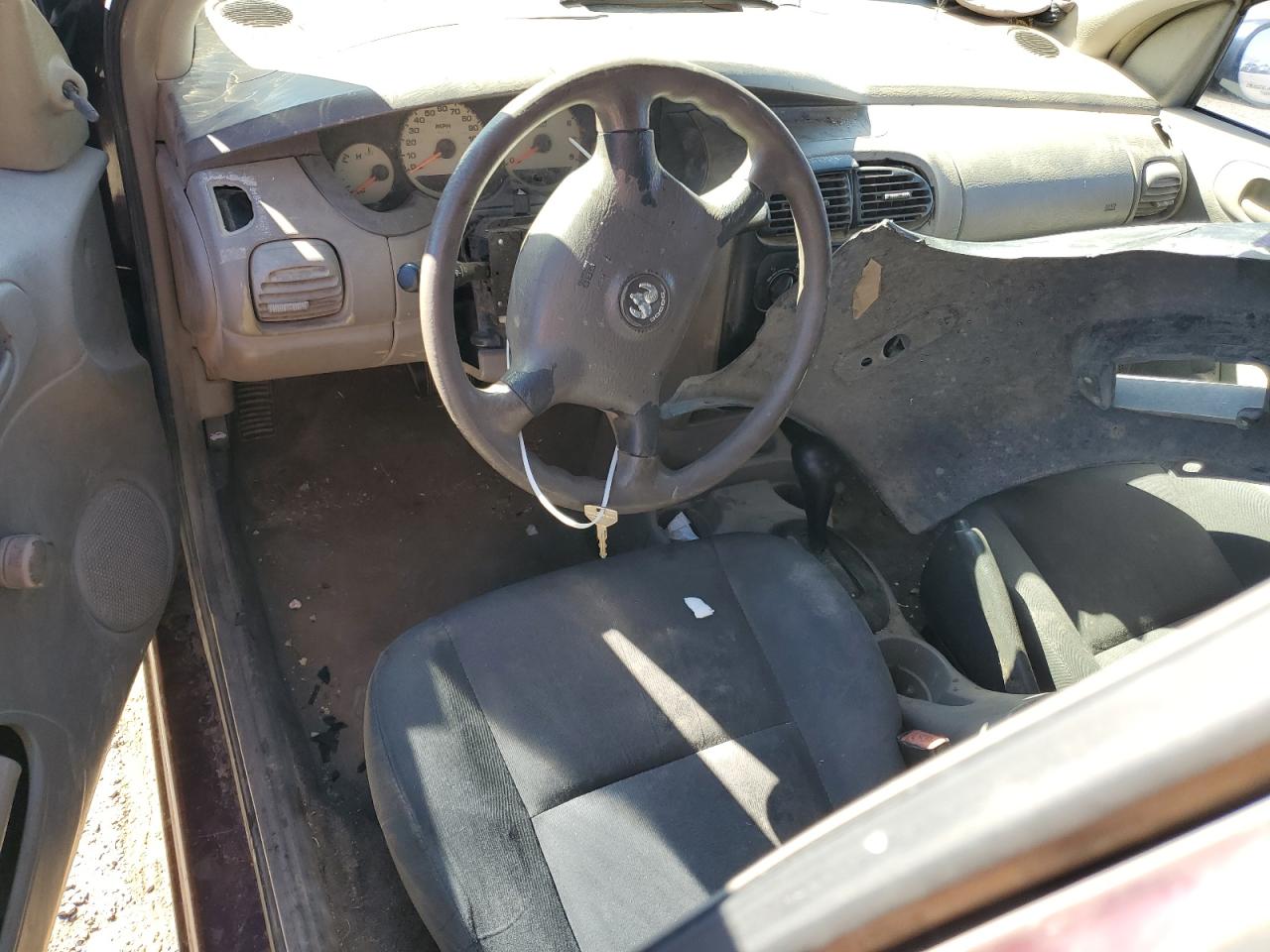 2000 Dodge Neon - Image 8