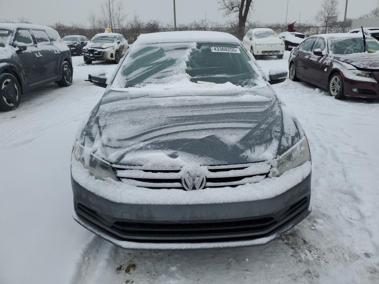 2015 Volkswagen Jetta - Image 5