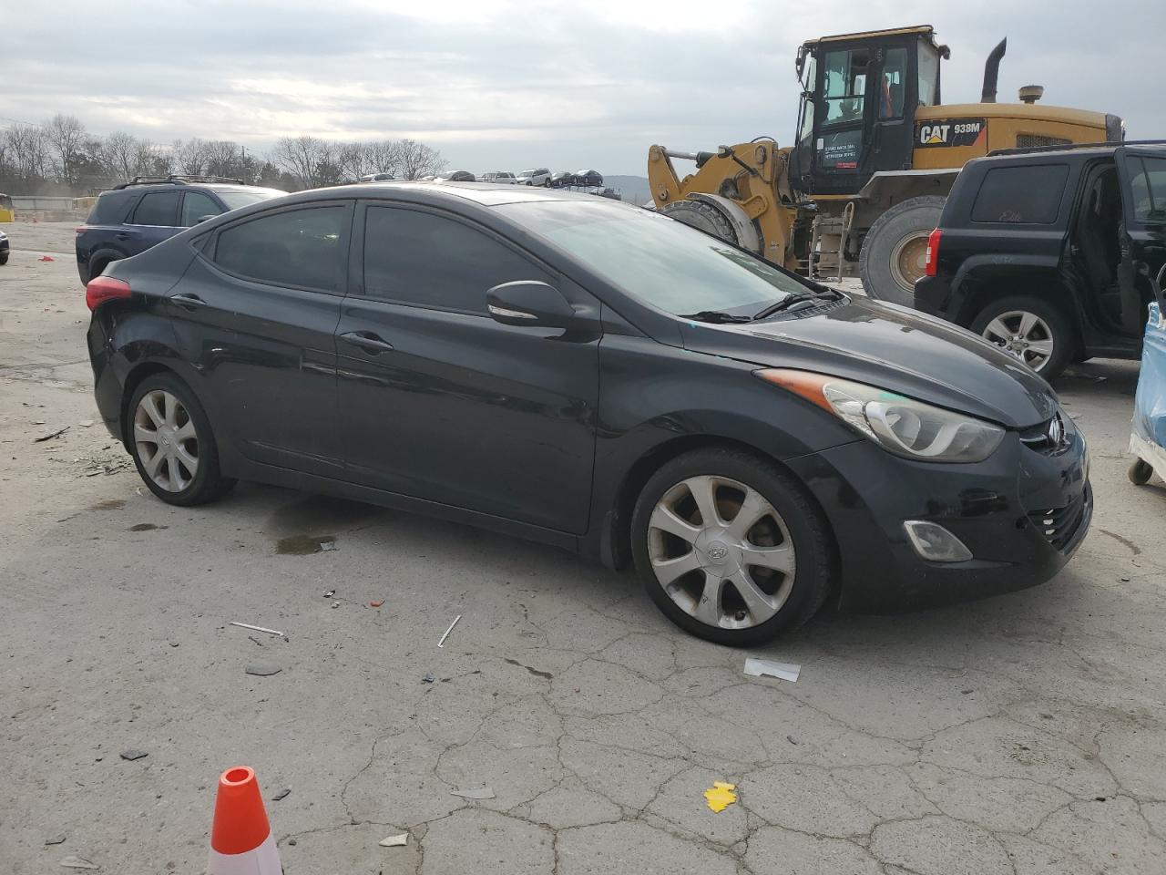 2013 Hyundai Elantra - Image 4