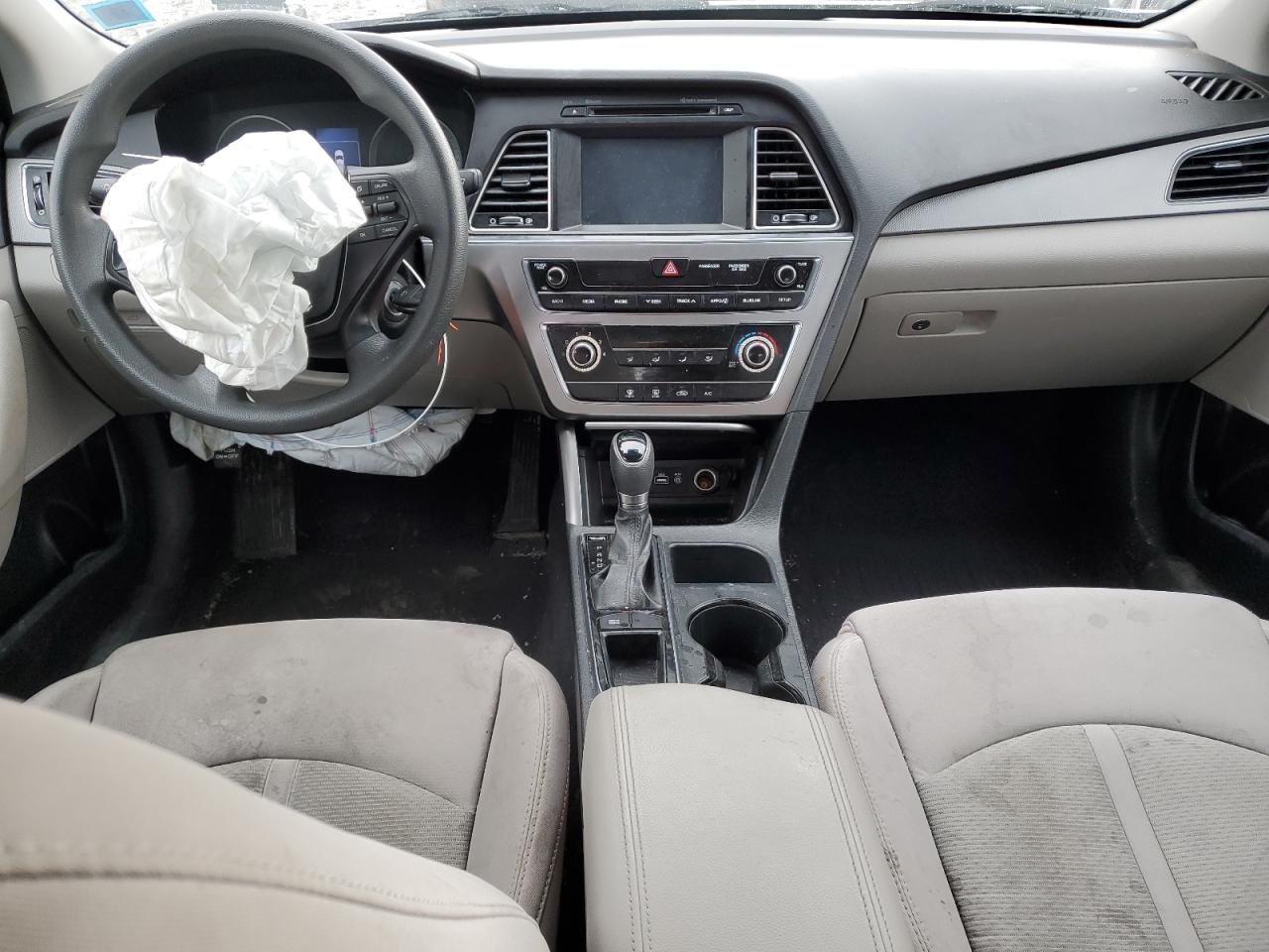 2016 Hyundai Sonata - Image 8