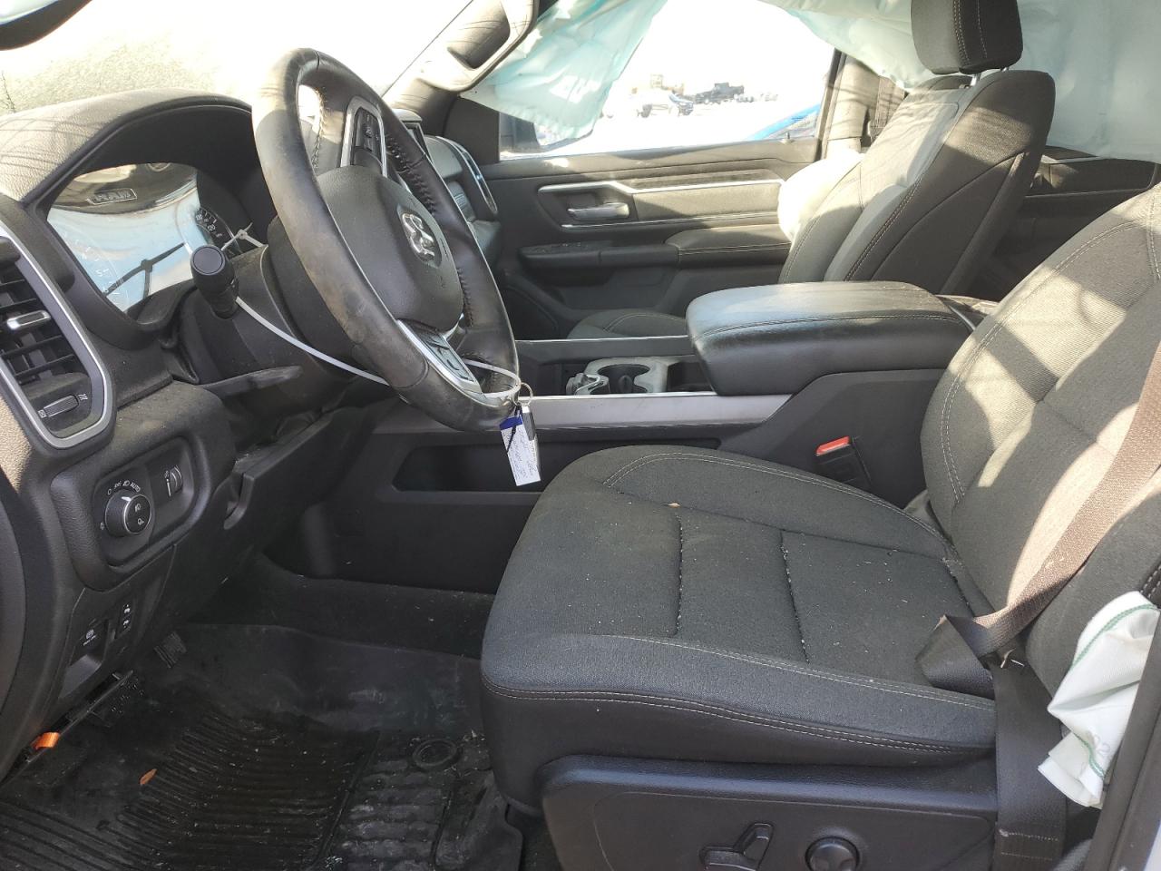 2022 RAM 1500 - Image 7