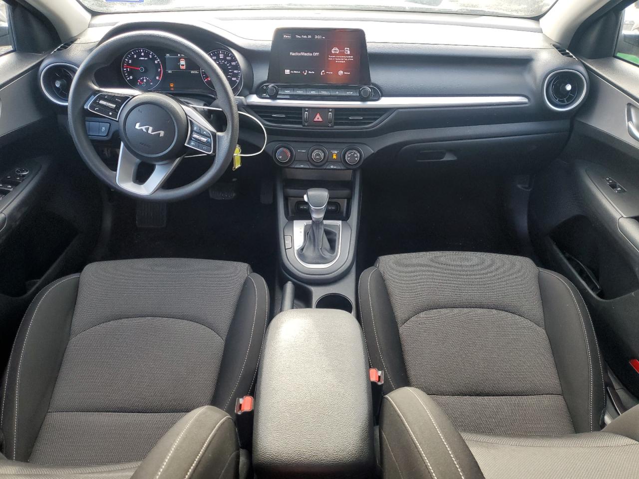 2023 Kia Forte - Image 8