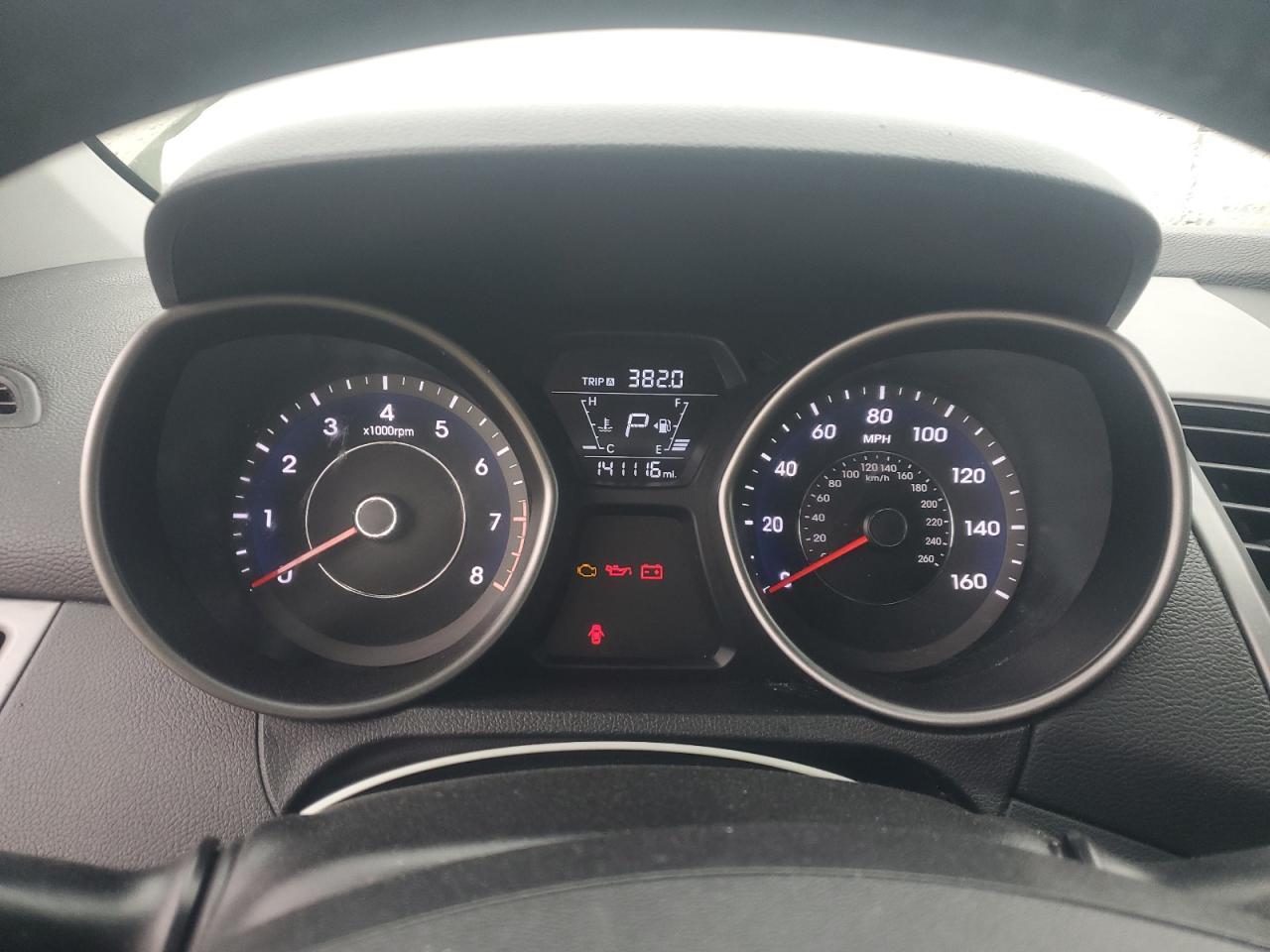 2015 Hyundai Elantra - Image 9