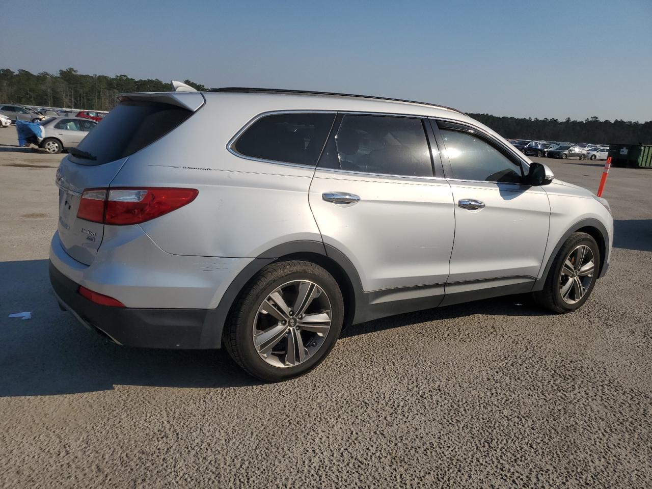 2013 Hyundai Santa Fe - Image 3
