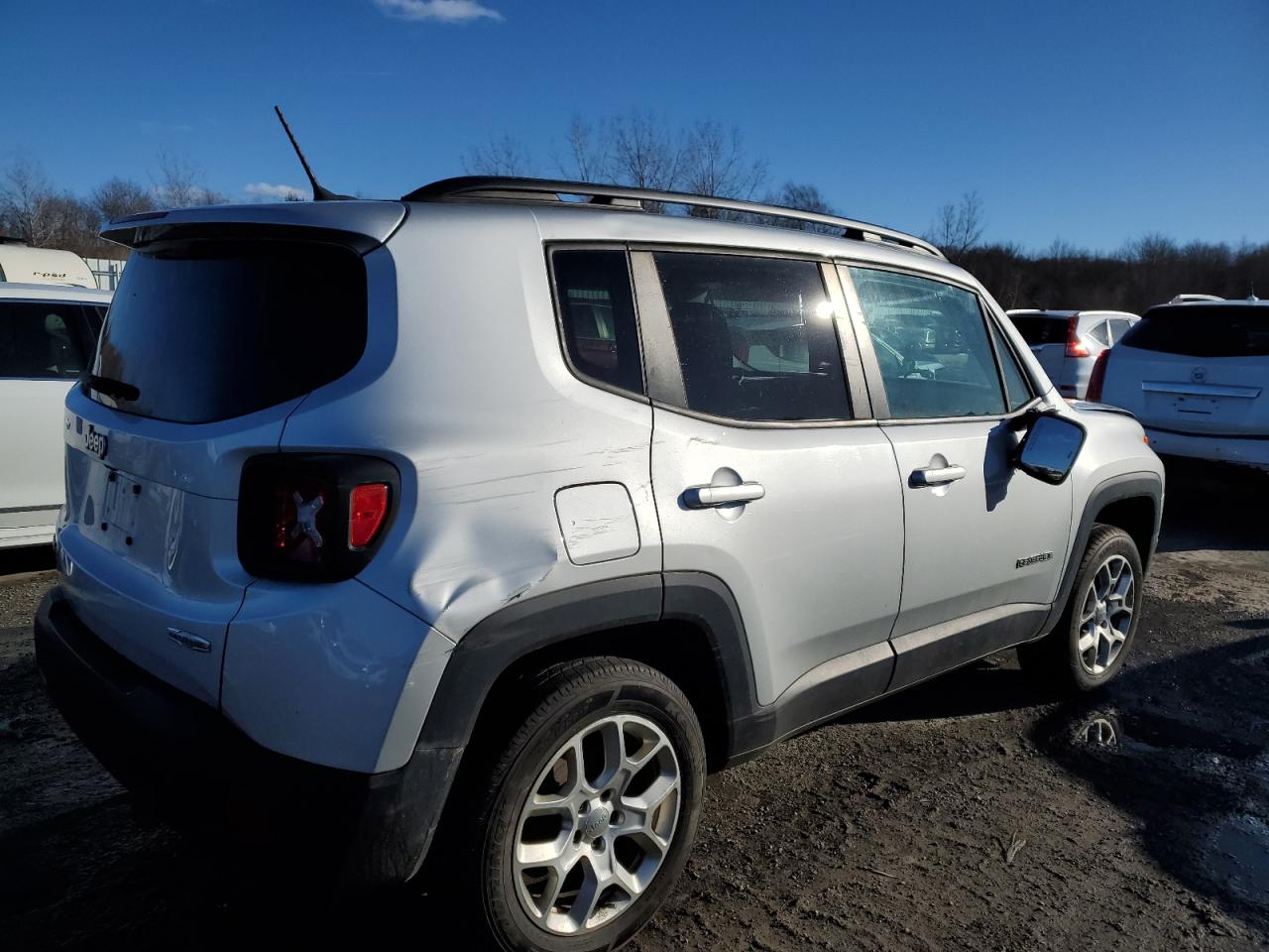 2015 Jeep Renegade - Image 3