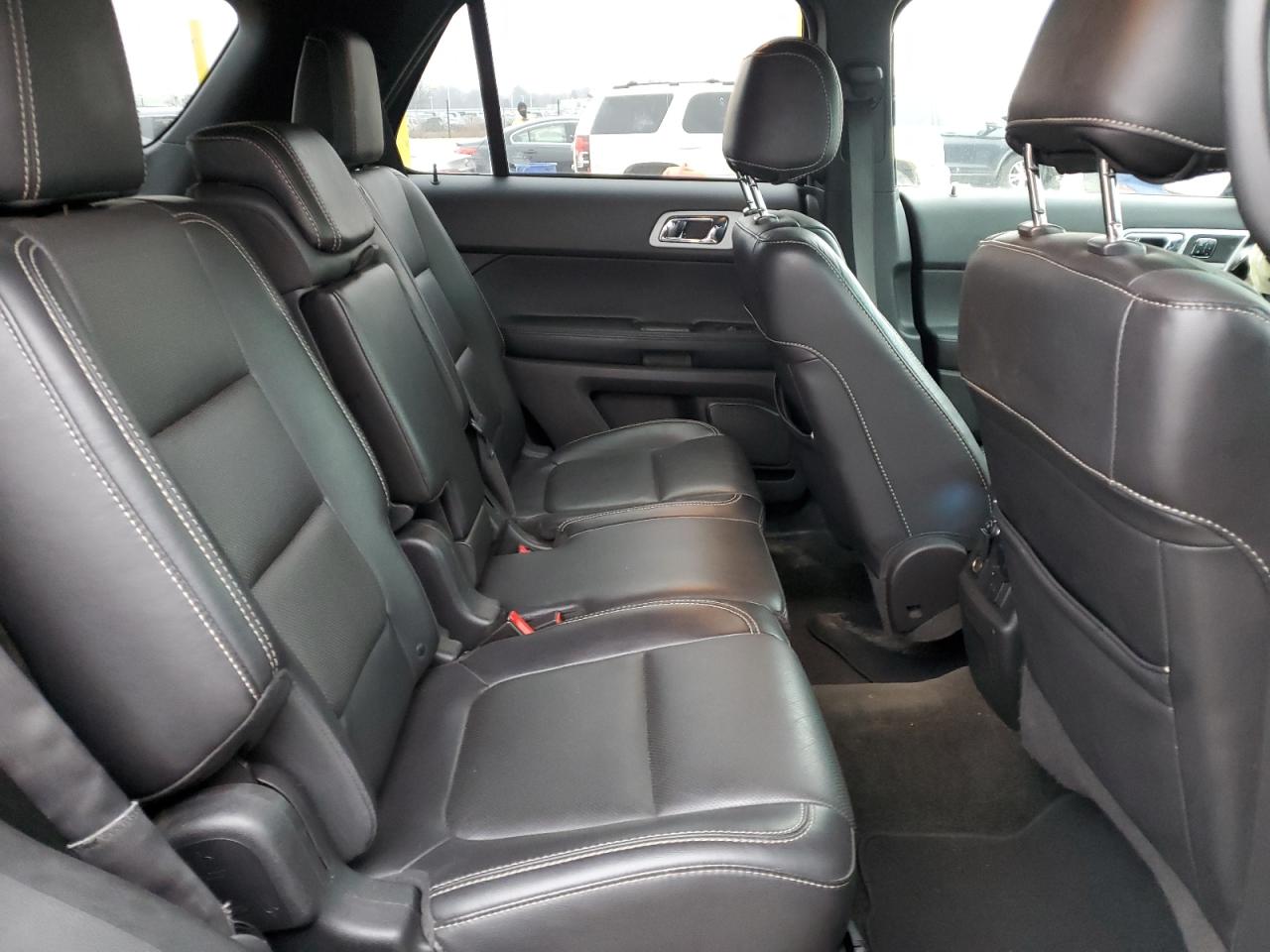 2014 Ford Explorer - Image 11